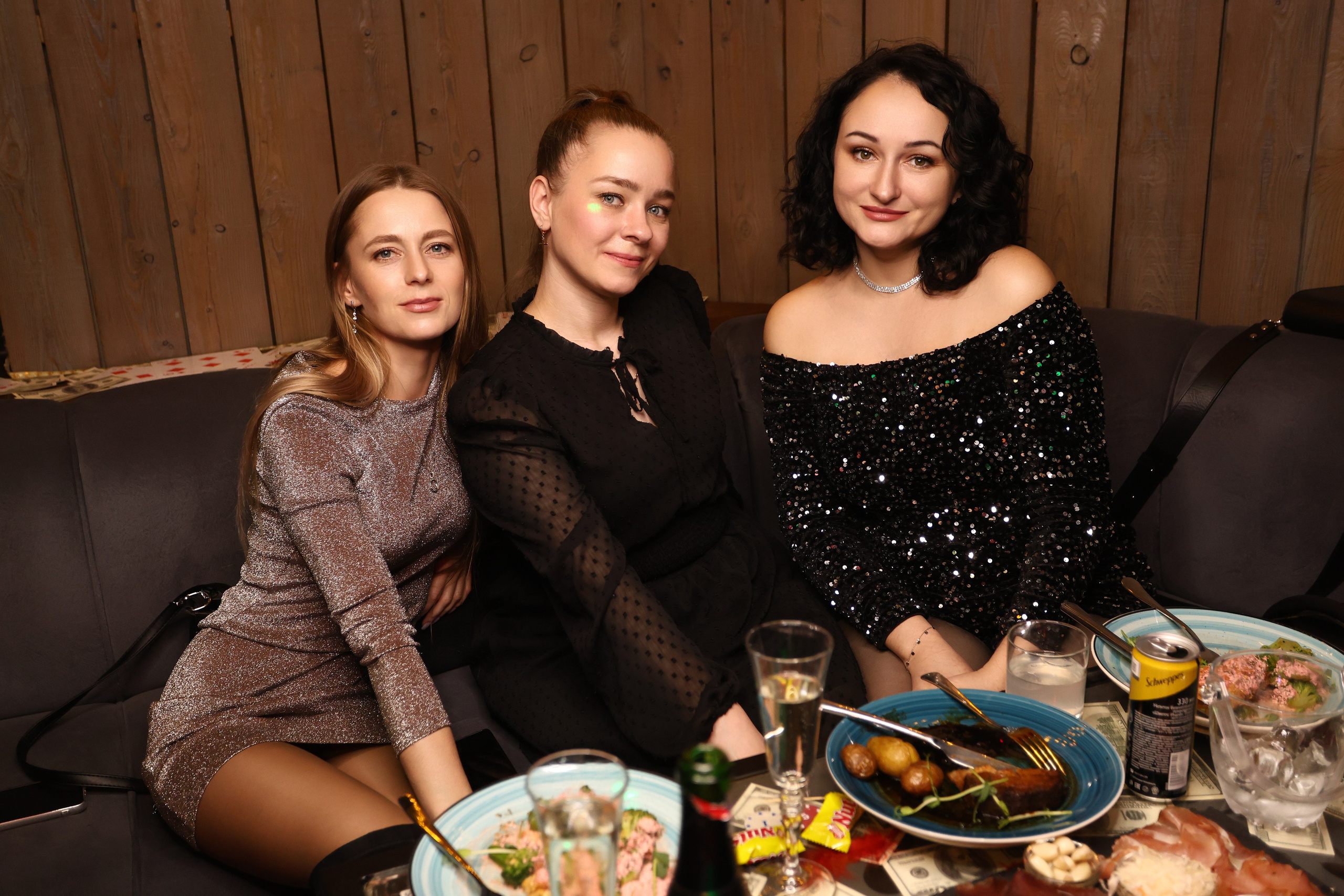 New Year 21-12-24. Мята Спортивная — Кальянная, караоке, бар в Минске