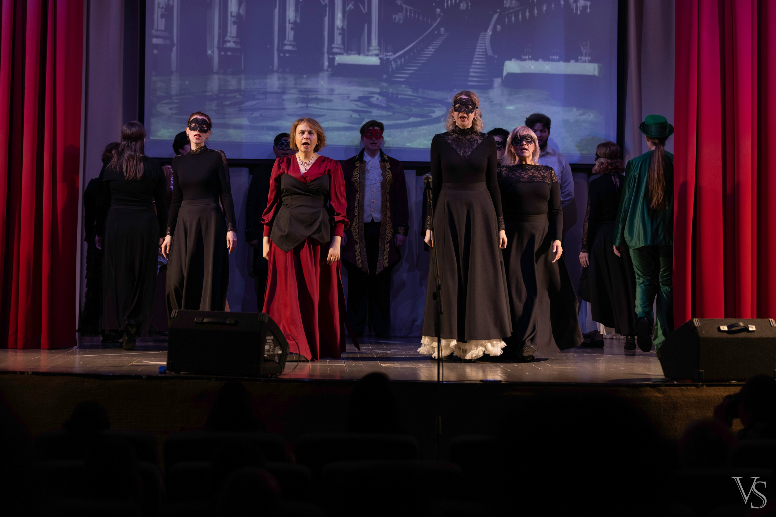 Монте Кристо. Фотограф Виктор Степанов