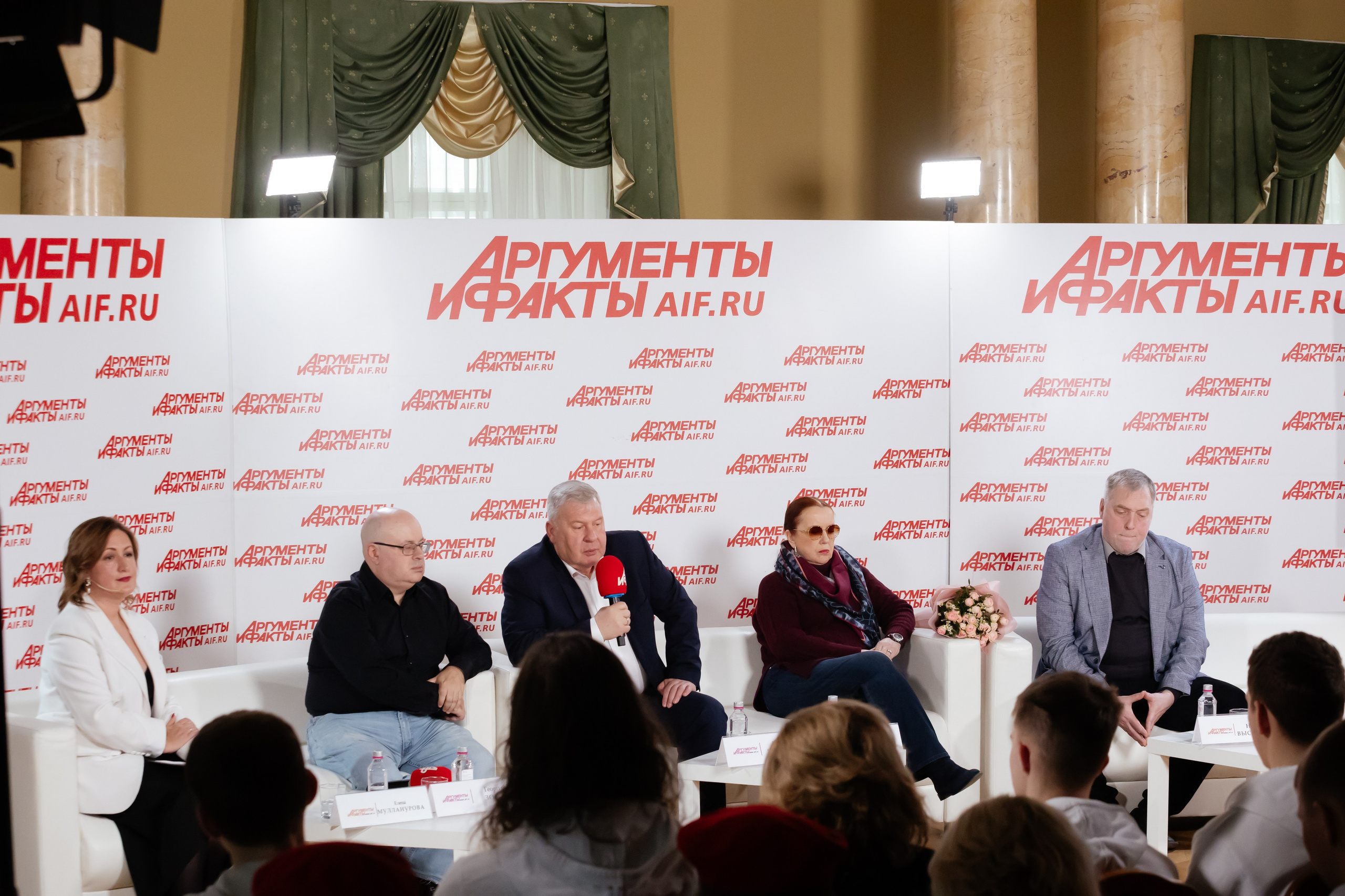 Аргументы и Факты. Леся Гаранина. Семейный фотограф/видеограф Москва и область