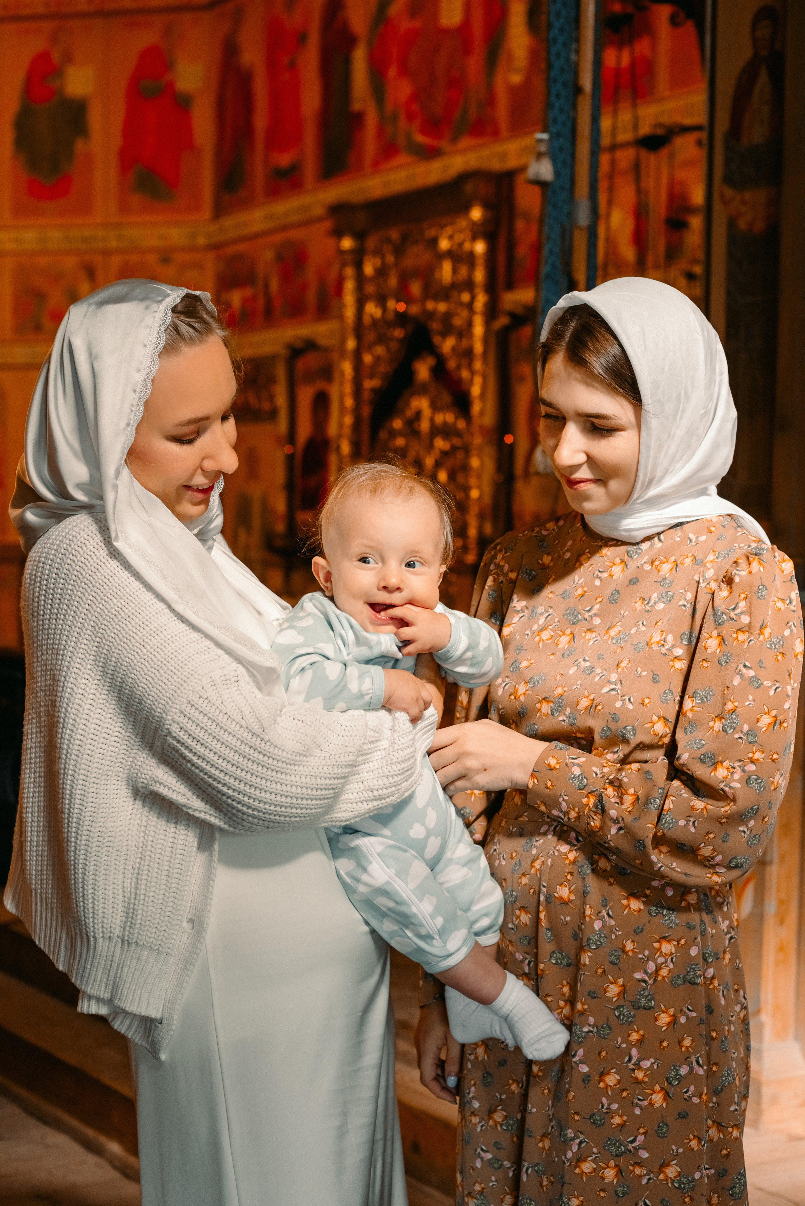 Фотосессия Крещения в Санкт-Петербурге. Фотограф Юлия Кондратьева