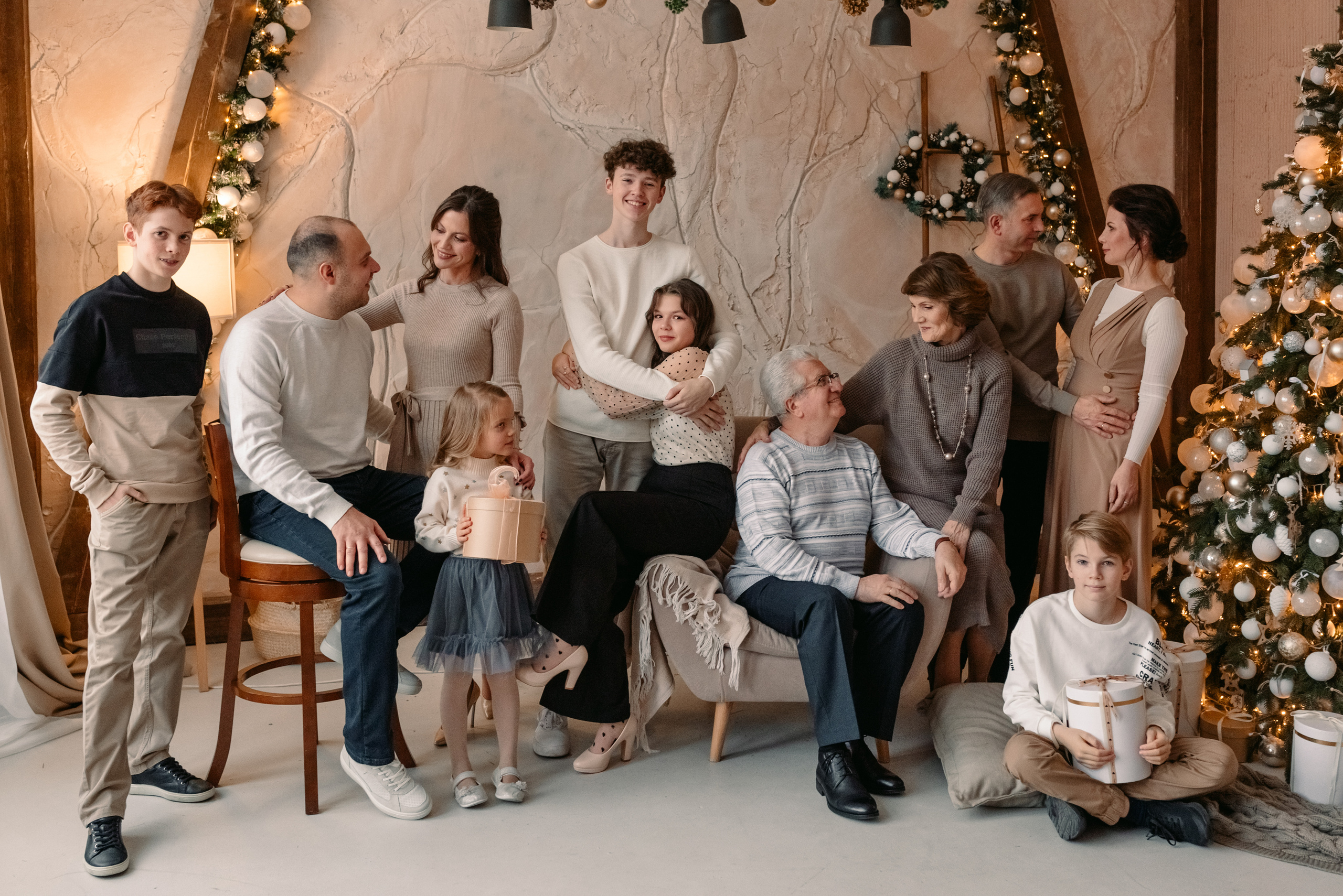 СЕМЬЯ. Вне времени. От первого свидания до бесконечности