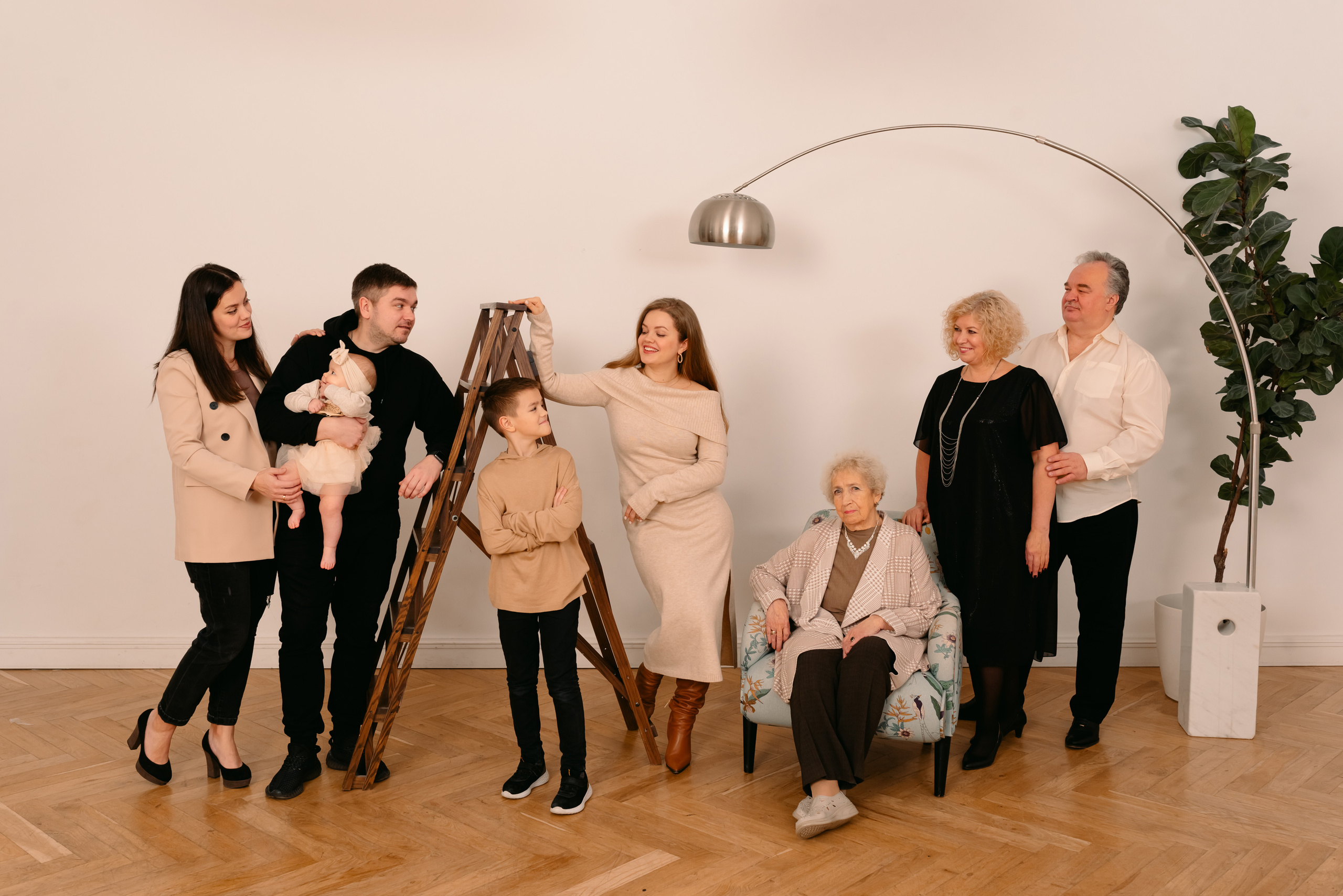 СЕМЬЯ. Вне времени. От первого свидания до бесконечности