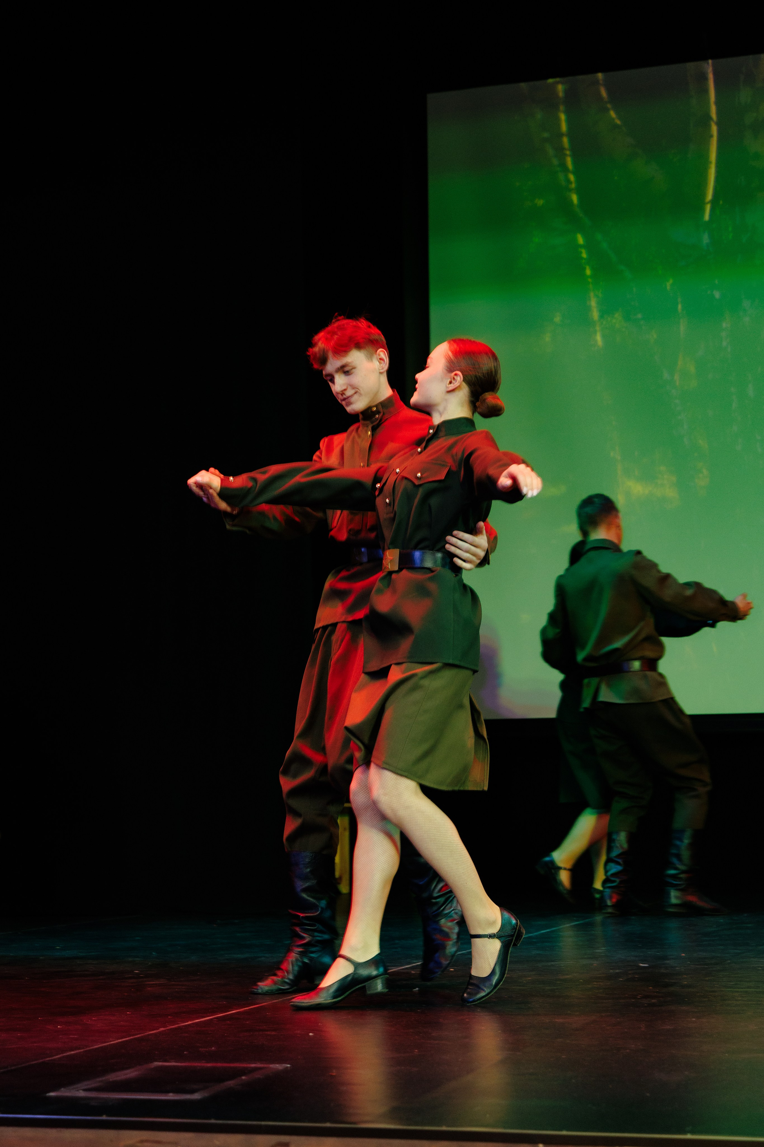 Весенняя Феерия 2025. Свадебный и семейный фотограф в г. Волхов Алексей Кочерыжкин