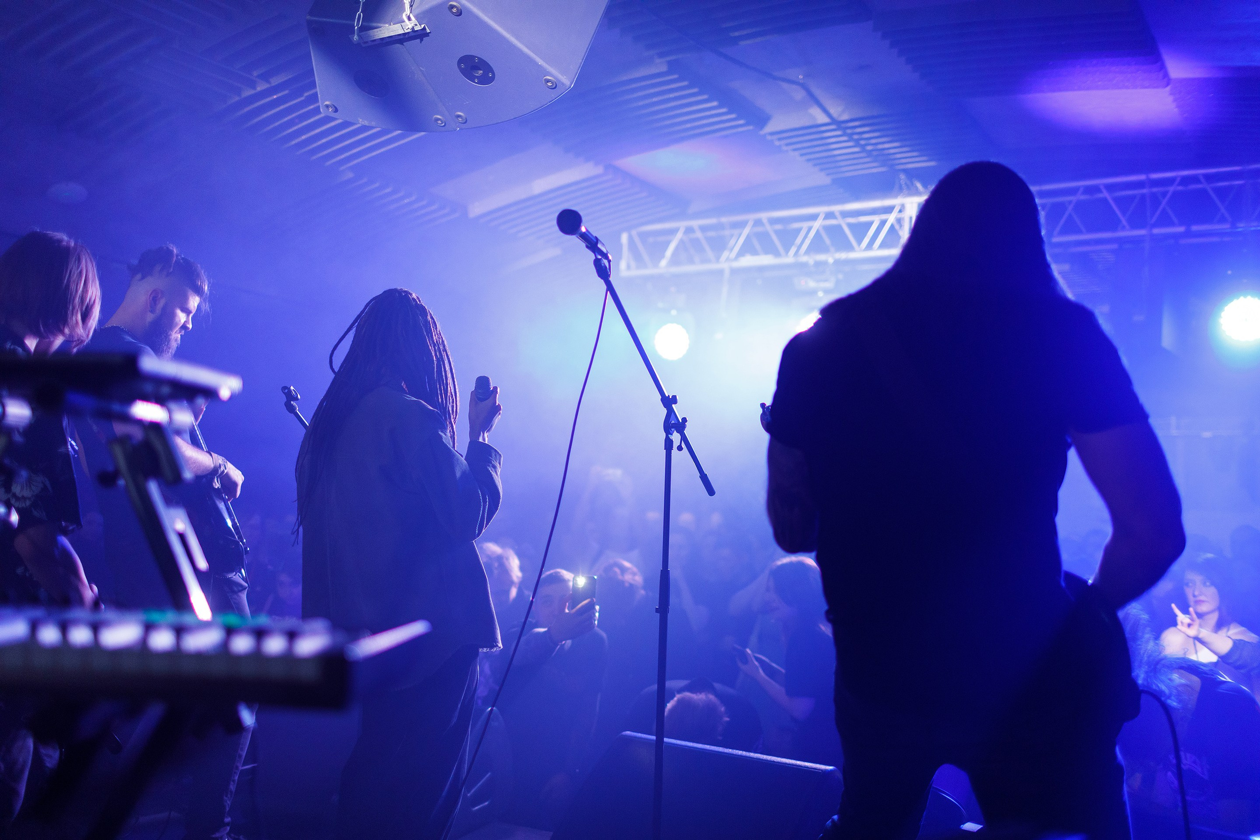 Репортажная фотосъемка концерта. Профессиональный фотограф в Новосибирске