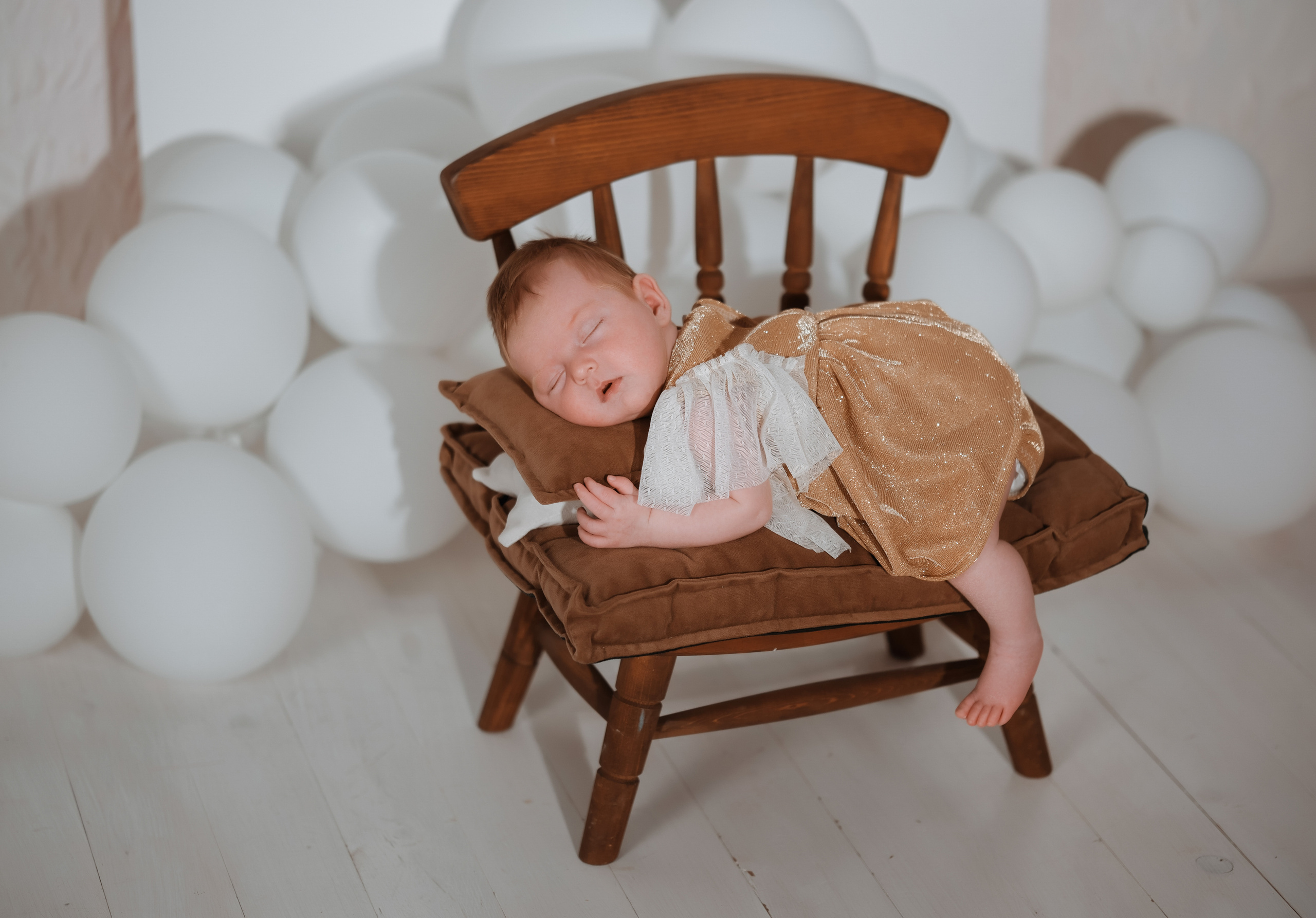Годовасики и малыши…. Фотограф новорожденных в Брянске Анжелика Прохоренкова