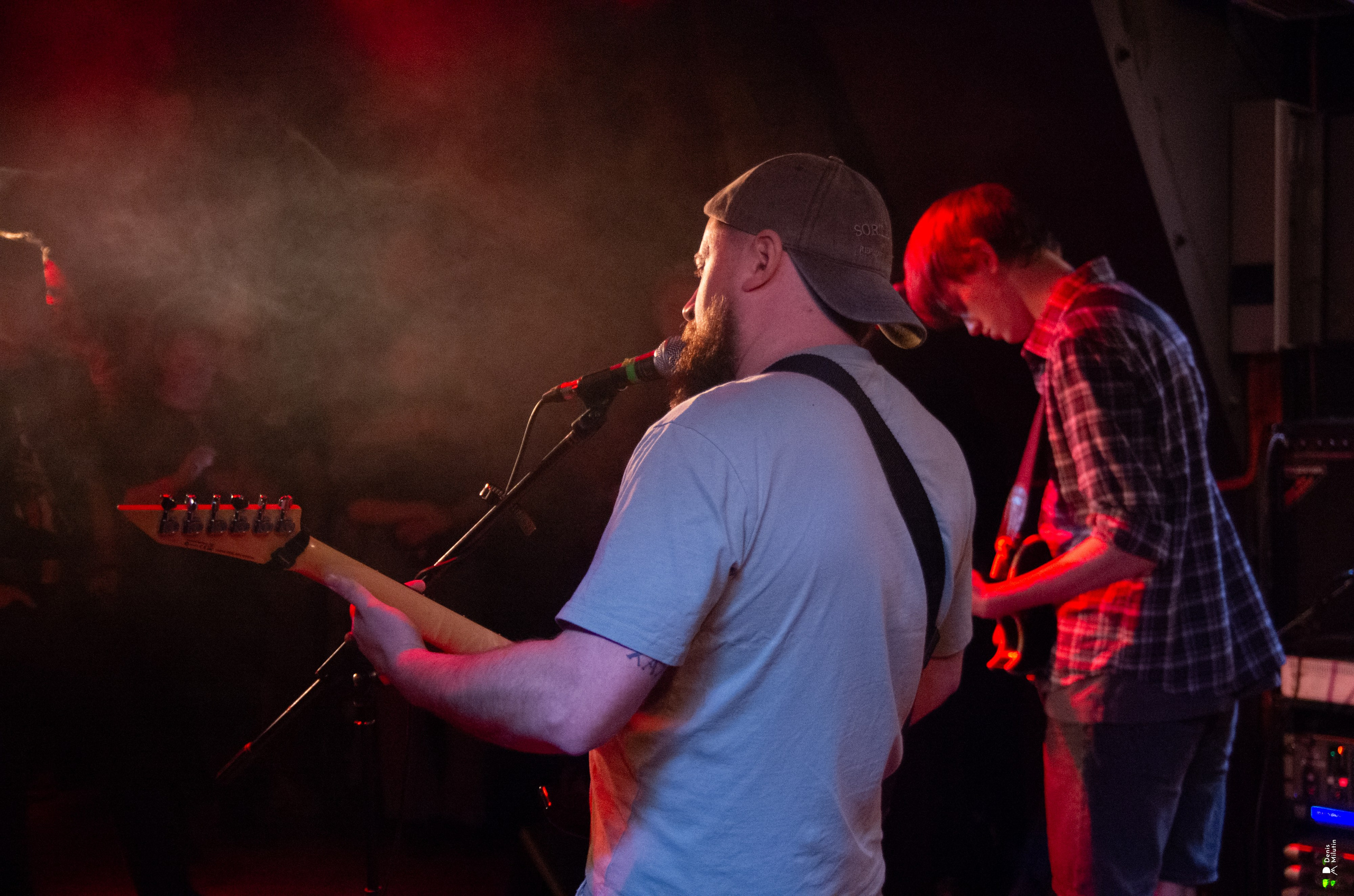 Рядом Ассенизаторы. Портретный фотограф Денис Милютин