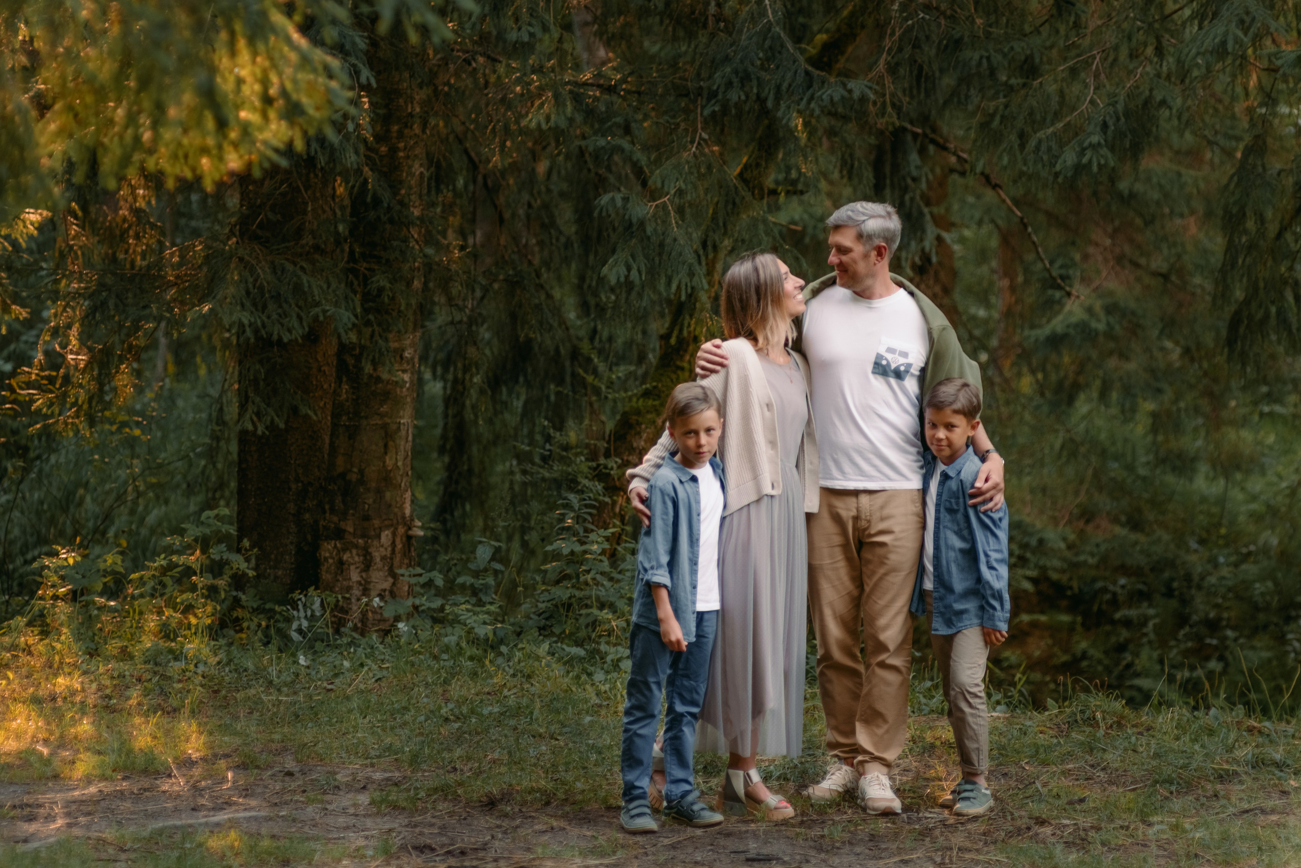 Семейная фотосессия на природе. Фотограф Юлия Кондратьева