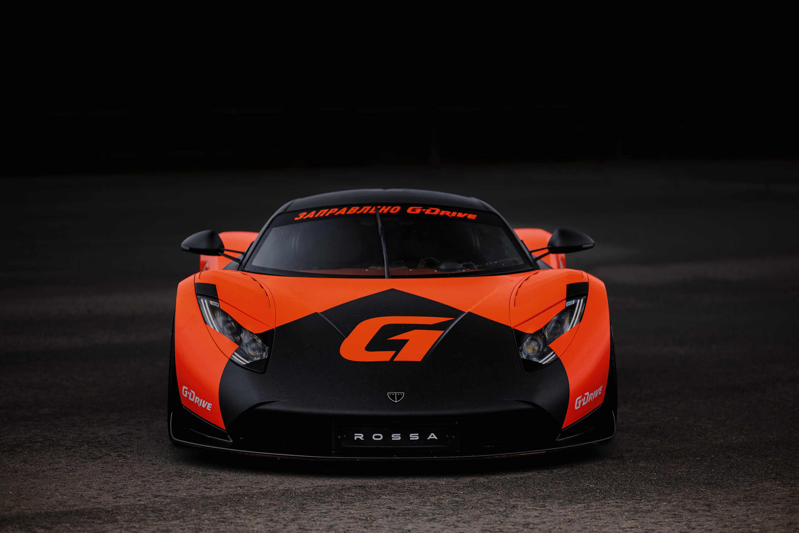 российский суперкар ROSSA Роман Русинов  фотограф Антон Медведев iCoguar Moscow Raceway 24 ЧАСА ДУБАЯ 24h dubai 2025