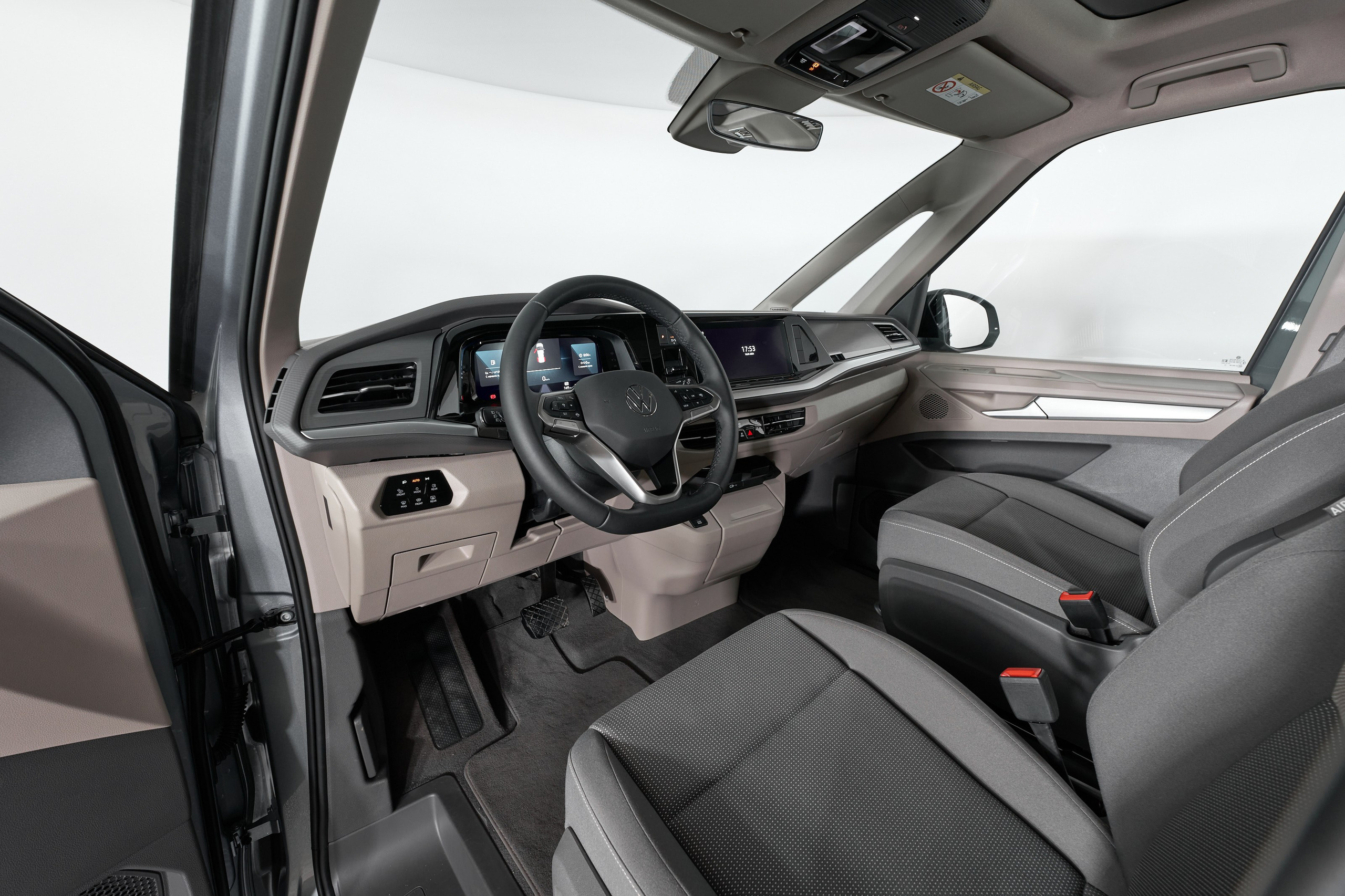 Multivan. Фотограф Николай Прокофьев модельные тесты в Москве