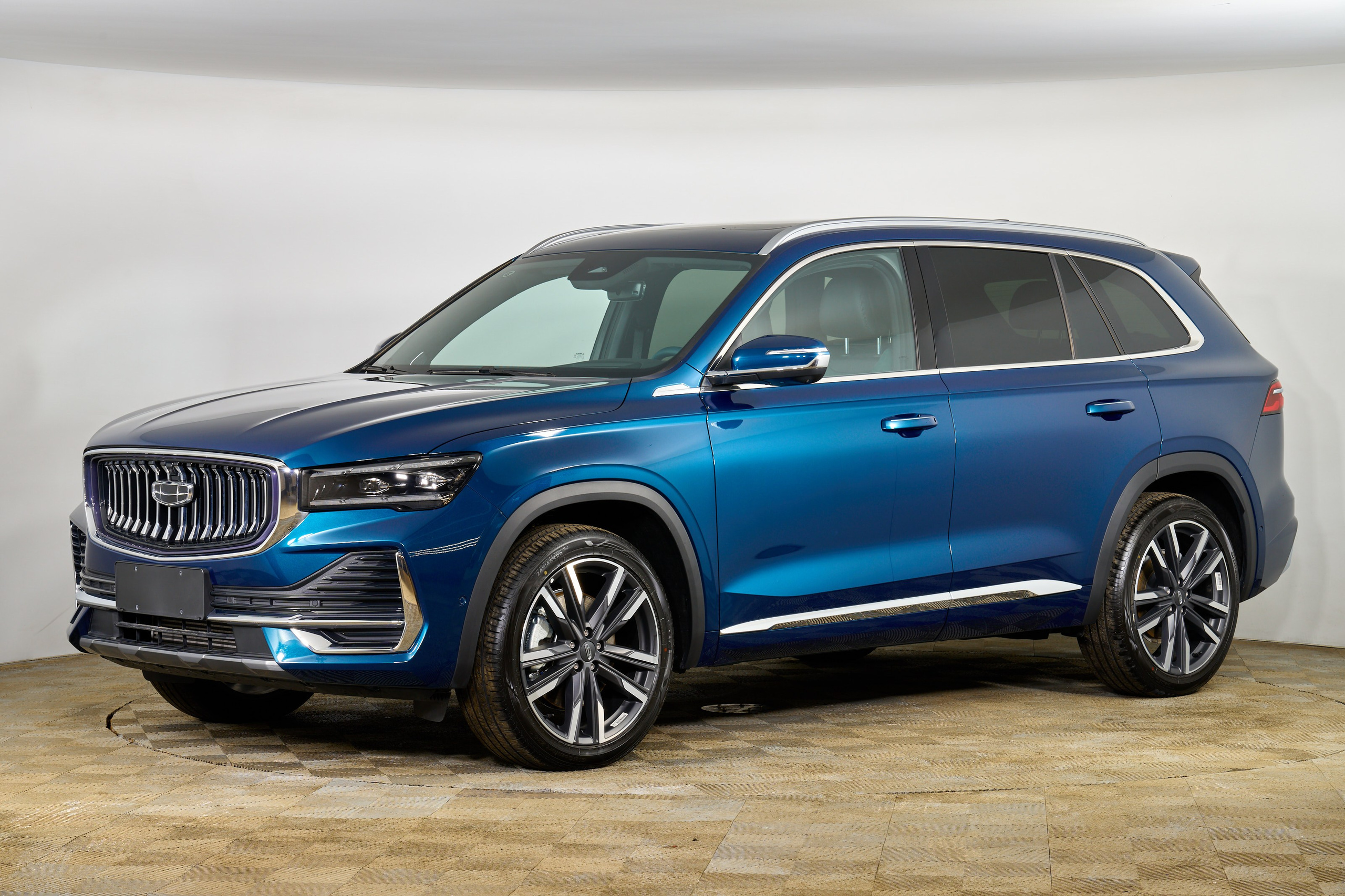 Geely Monjaro. Фотограф Николай Прокофьев модельные тесты в Москве