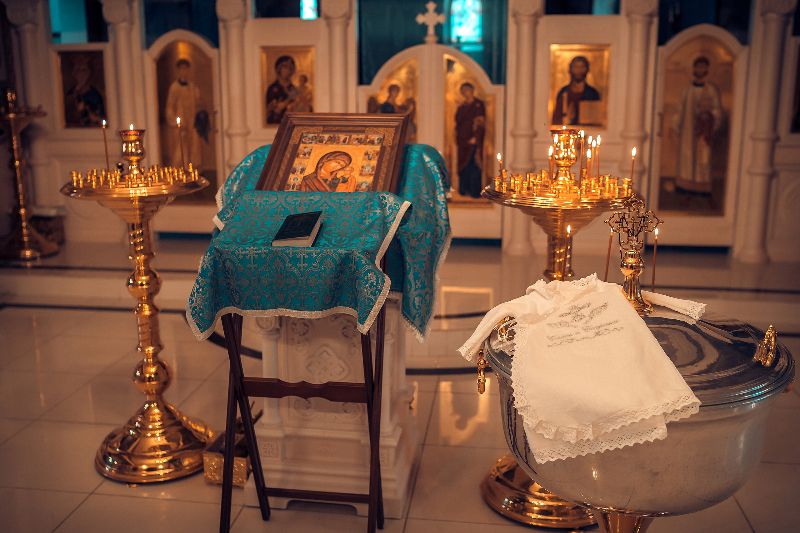 Таинство Крещения Данила. Фотограф на Крещение и Венчание в Красноярске Рамазанова Юлия