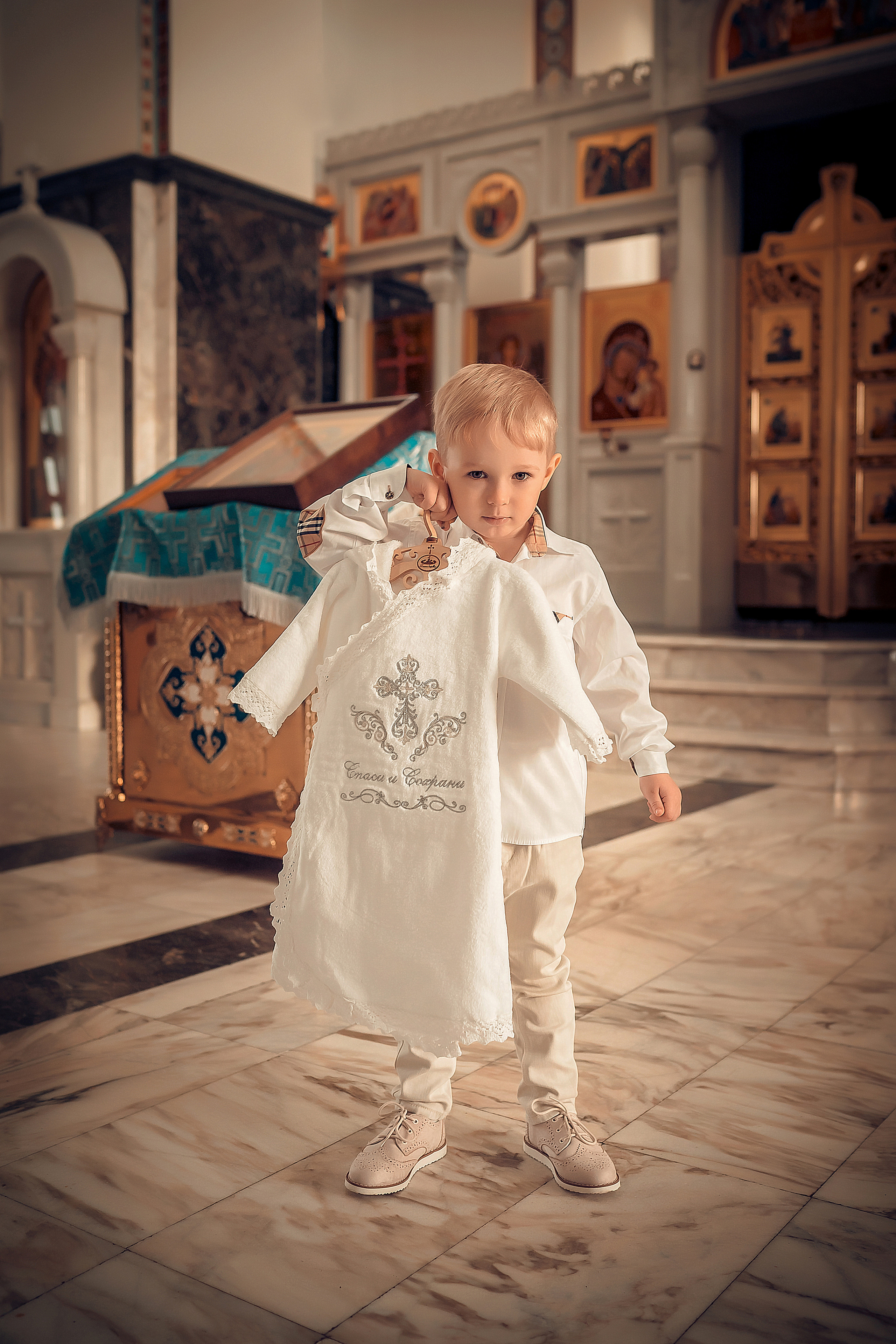Таинство Крещения Данила. Фотограф на Крещение и Венчание в Красноярске Рамазанова Юлия