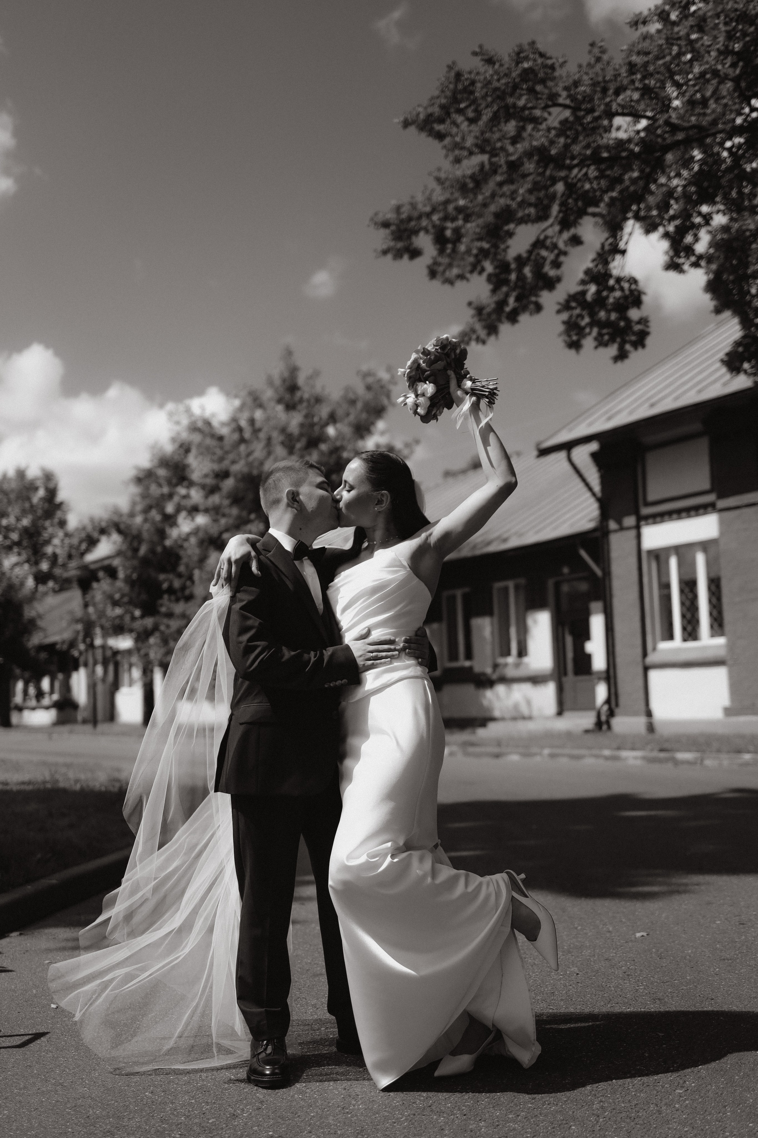 К&П. ЗАГС ВДНХ + прогулка. Диана Чечель. Свадебный и семейный фотограф в Москве