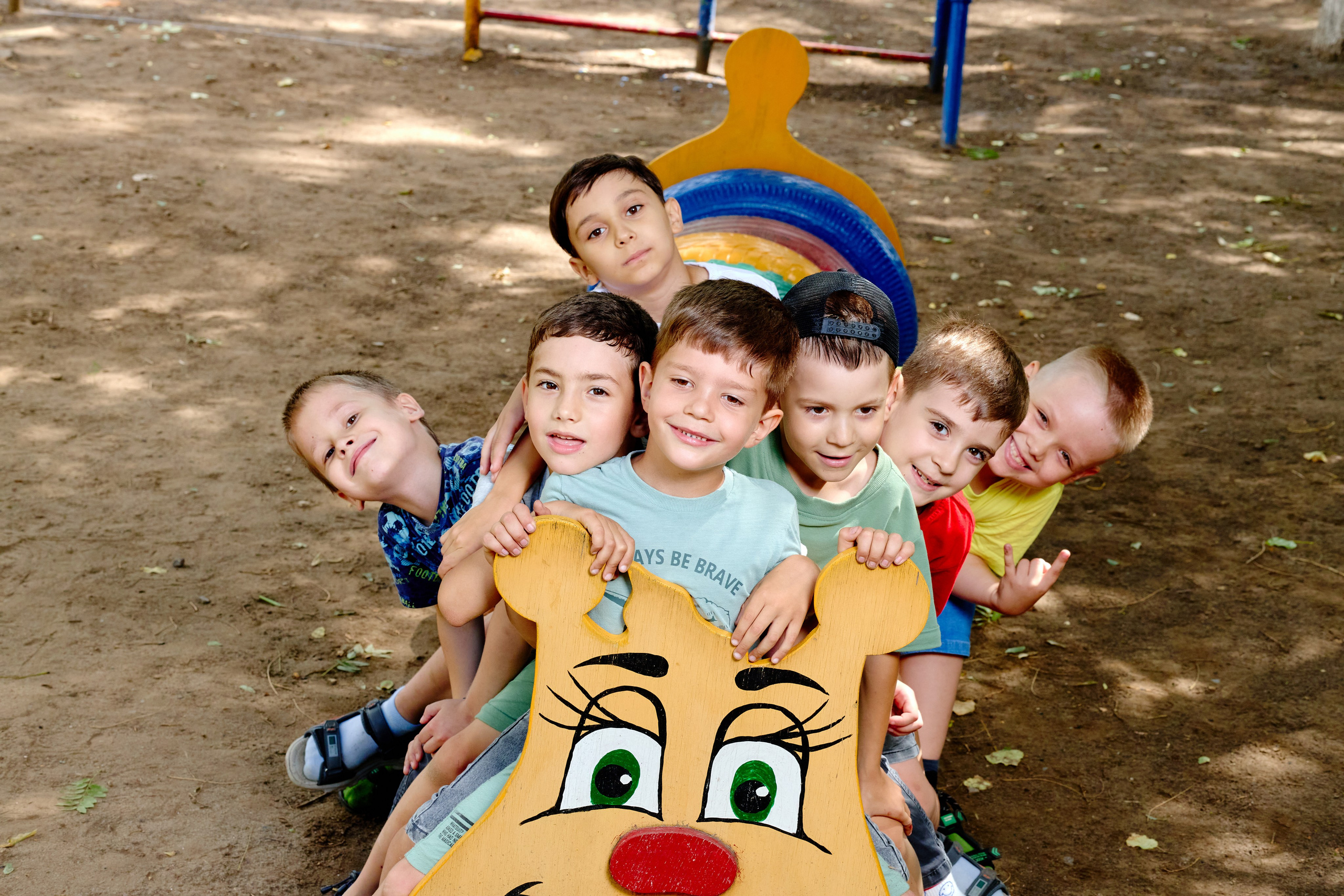 Пример летней съемки в детском саду № 92 Старшая группа Радуга. Фотограф Выпускные альбомы Таганрог Сергей Коробченко