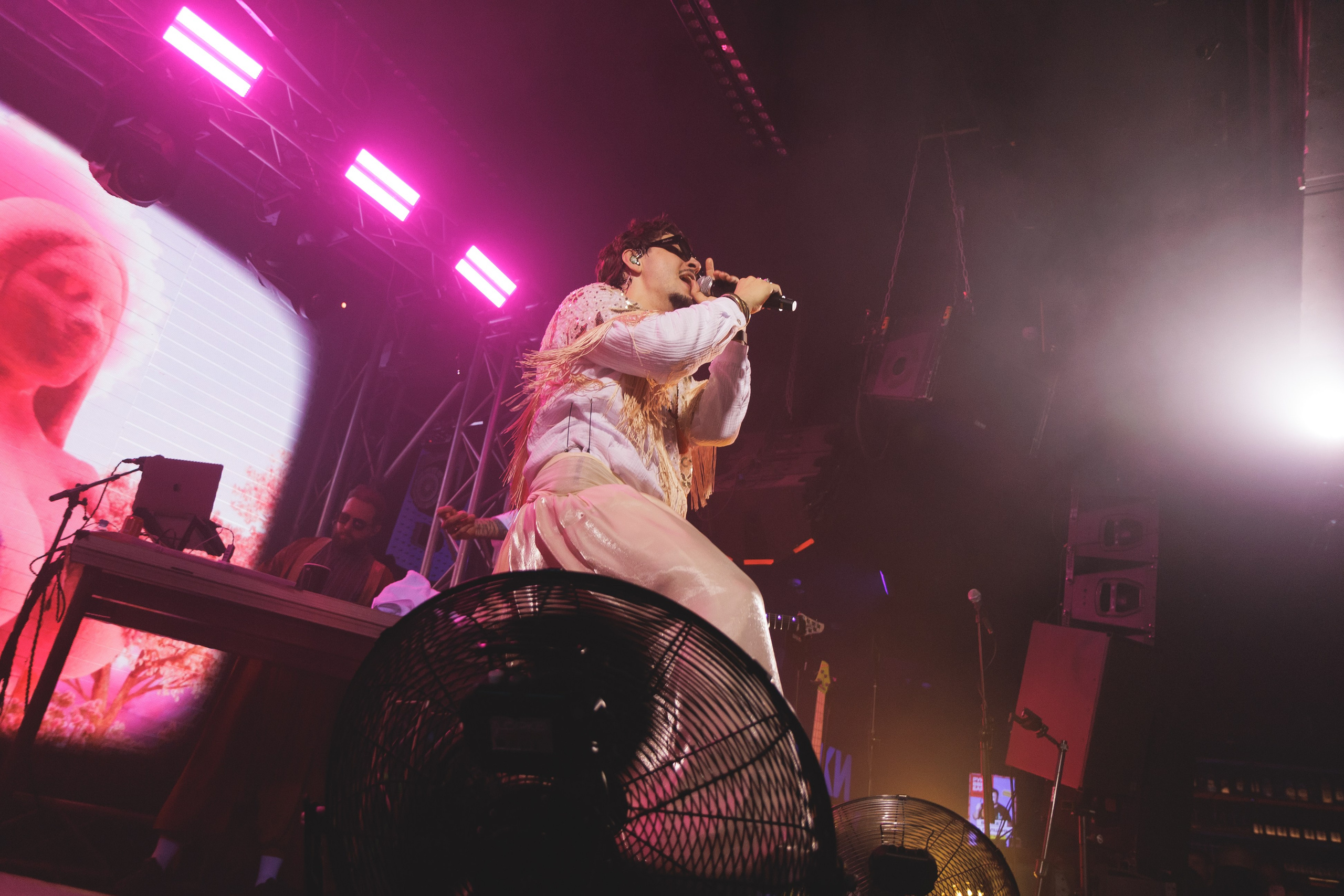 SQWOZ BAB. Ярославль. 2026. Фотограф Ярославль | Репортаж | Александр Мелюшин