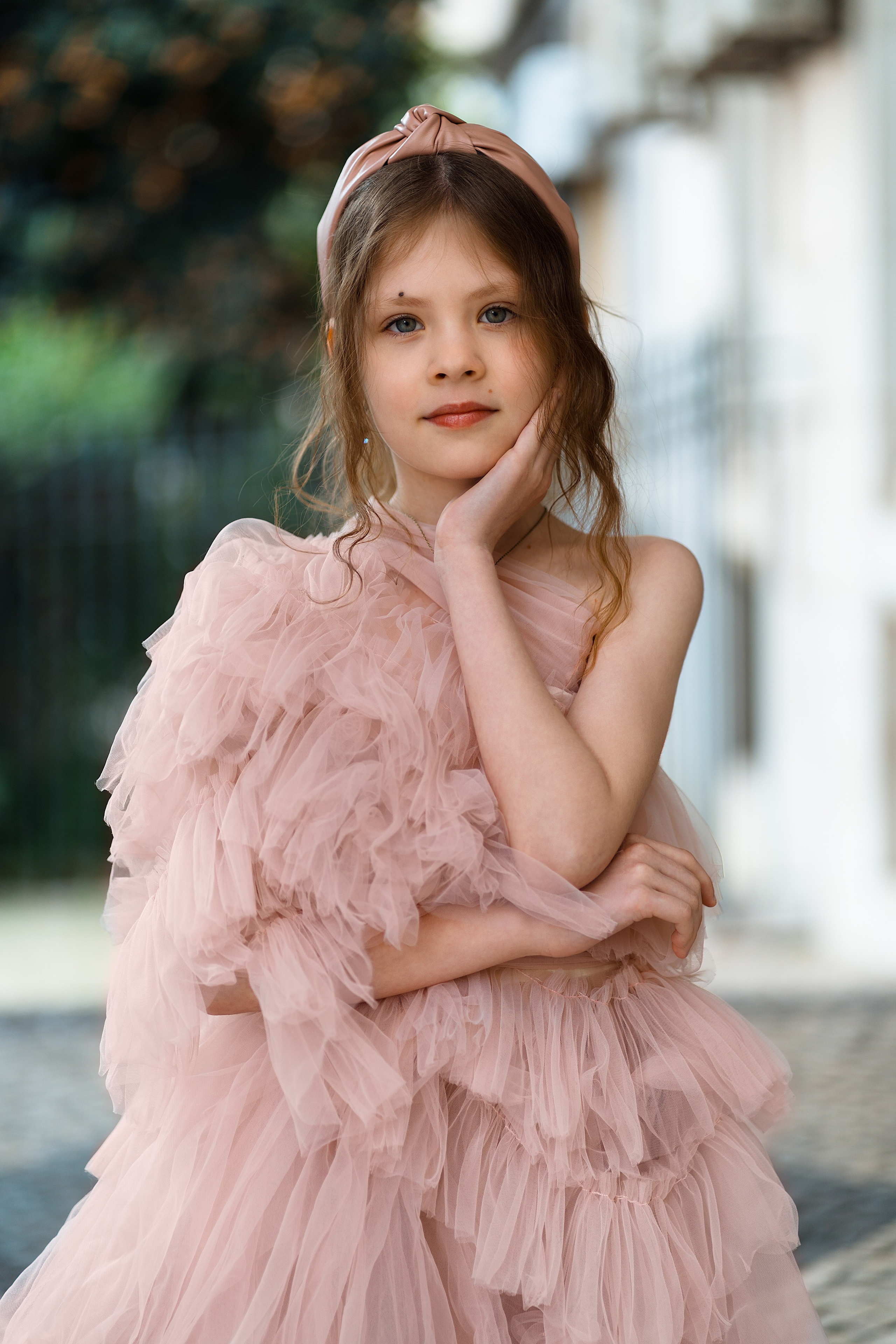 I’m Julia Idamzhapova, a photographer based in Lisbon, creating natural and timeless images