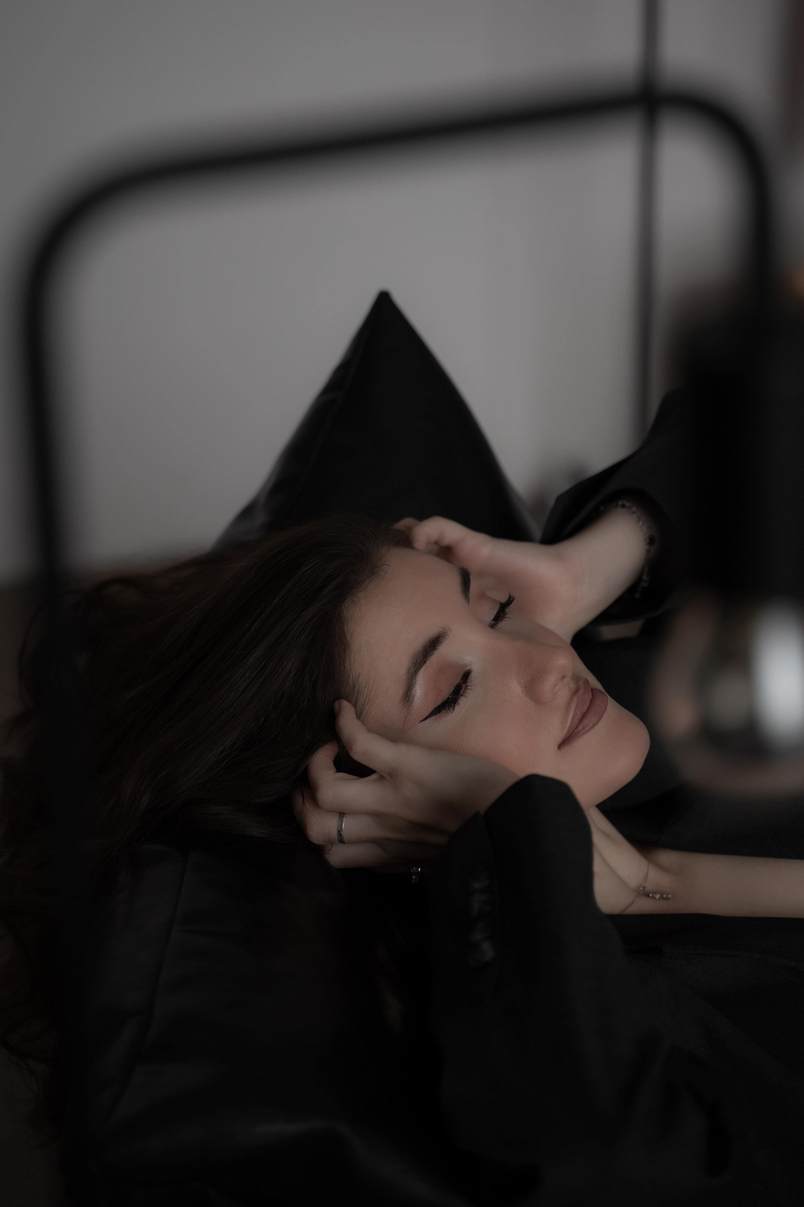 Фотосессия в студии «Классическая женственность». Портретный и свадебный фотограф Алла Карени Москва