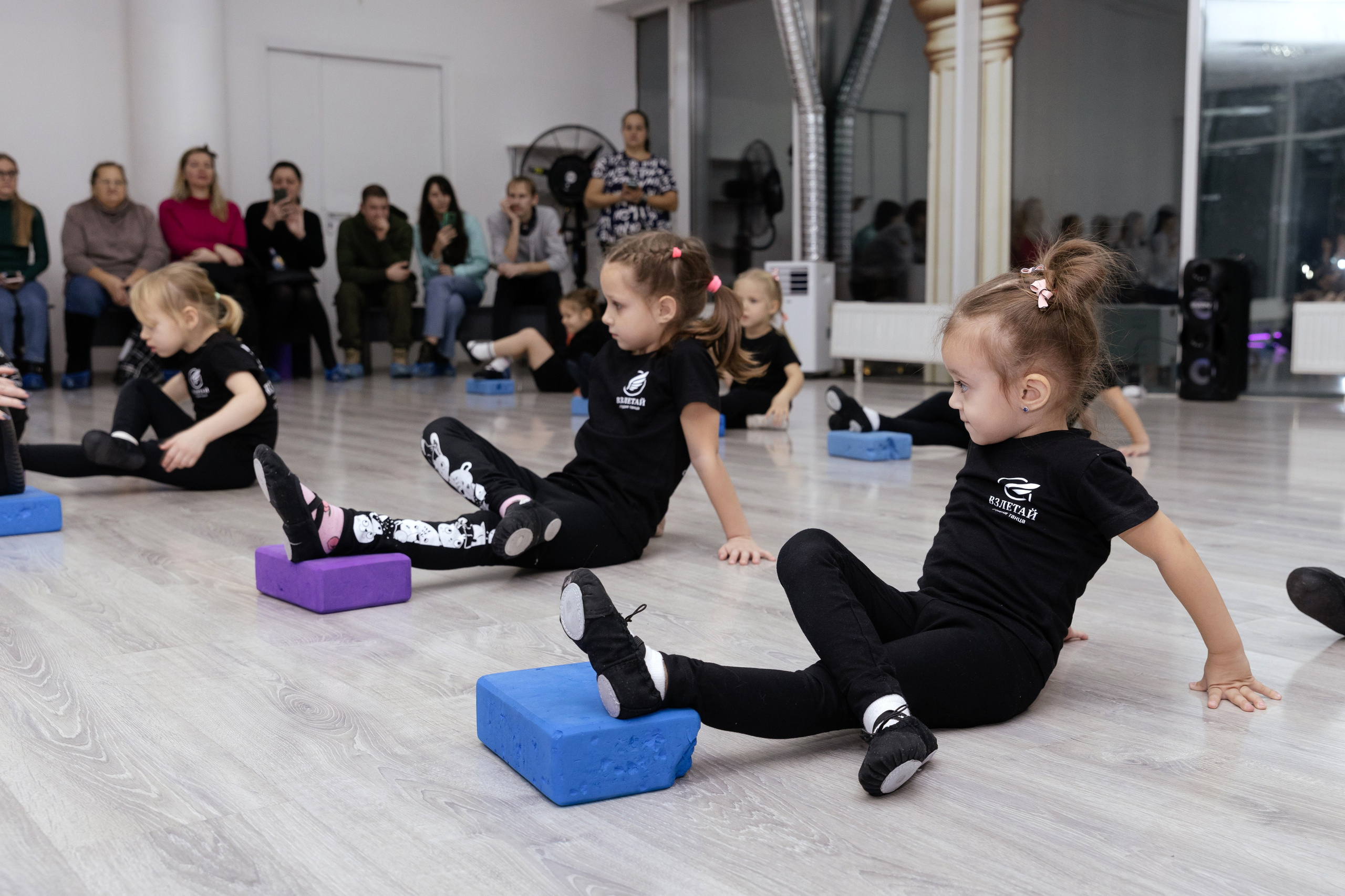 Студия «Взлетай». Открытый урок. Семейный фотограф — Макс Белогрудов