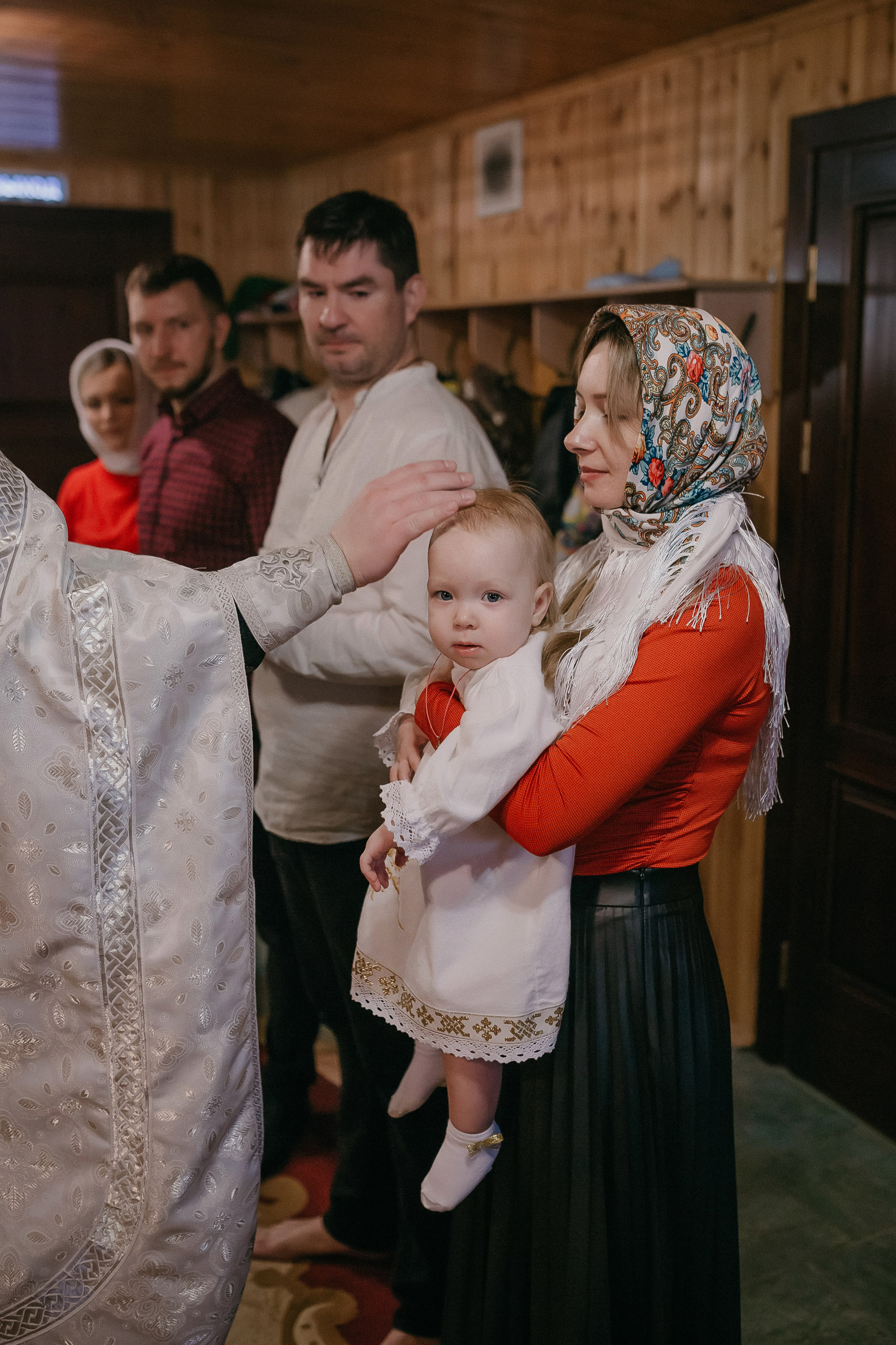 Крещение Ксении. Храм Симеона Верхотурского п.Барсово. Семейный фотограф в Сургуте