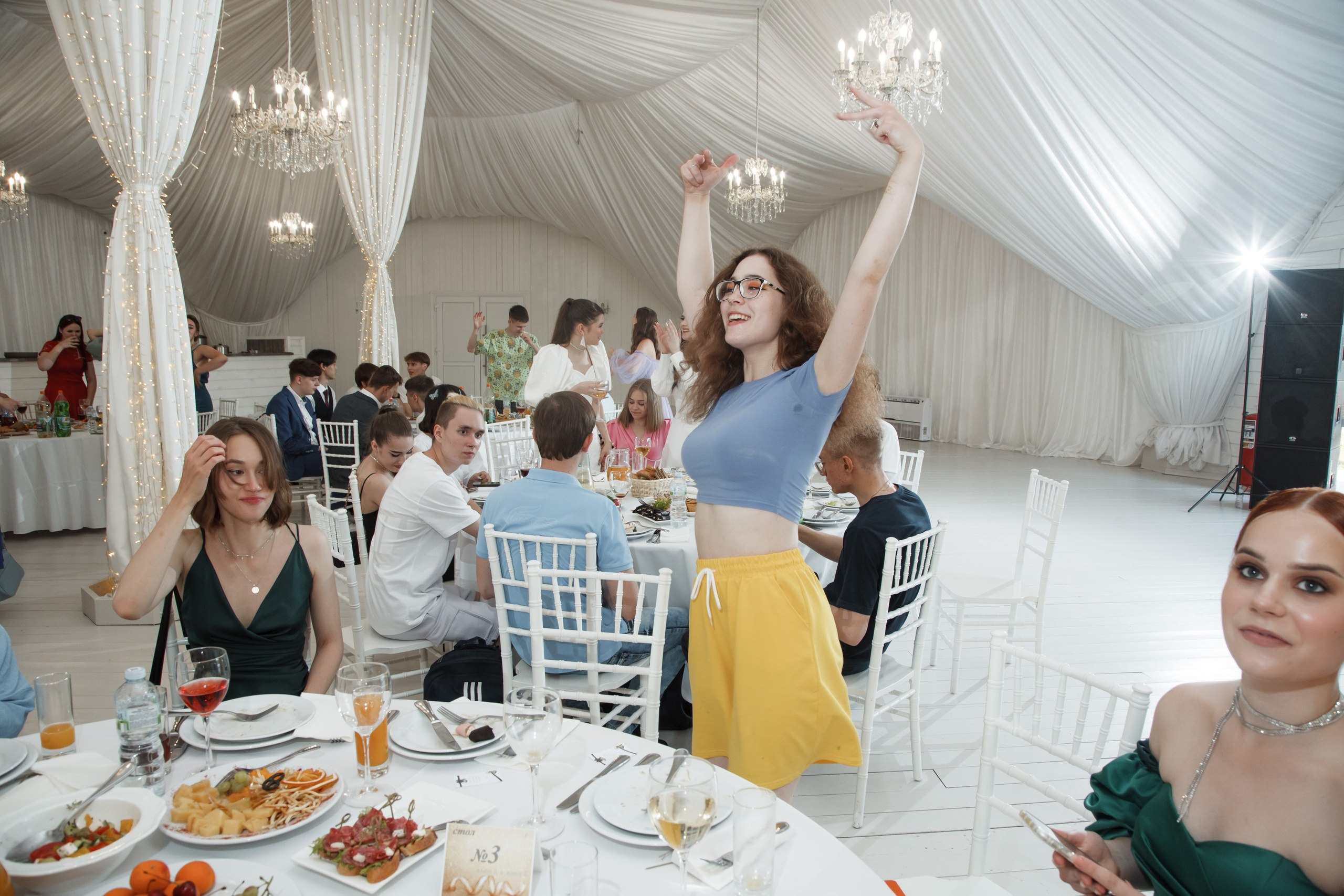 Выпускной, шатер в усадьбе «Гребнево». Свадебный и репортажный фотограф (Москва, Королев и другие)