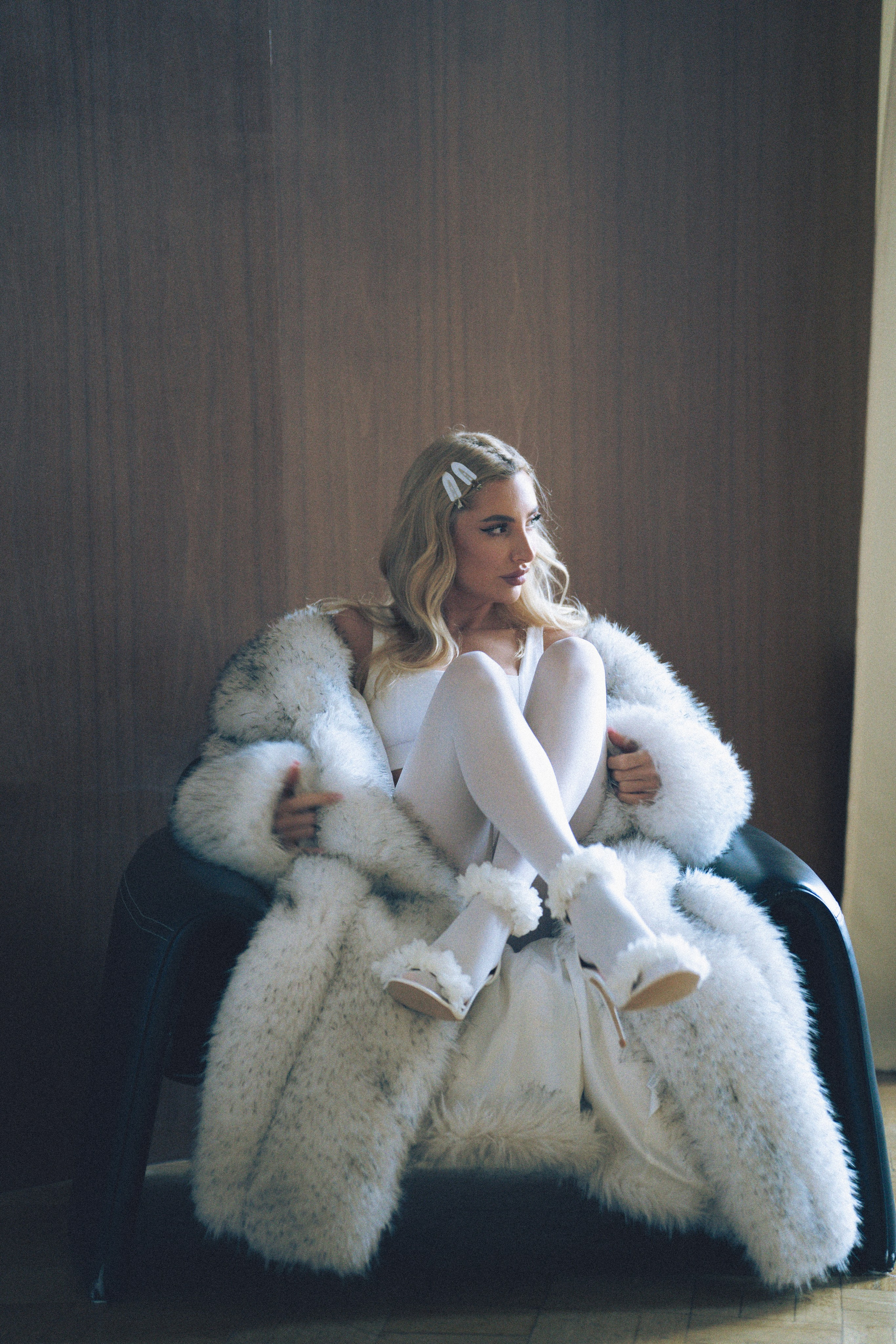 МИНИМАЛИЗМ В СТУДИИ НА ЧЕРНЫШЕВСКОЙ В СТУДИИ С БАЛКОНОМ. Профессиональный фотограф, Санкт-Петербург — Виктория Богомолова