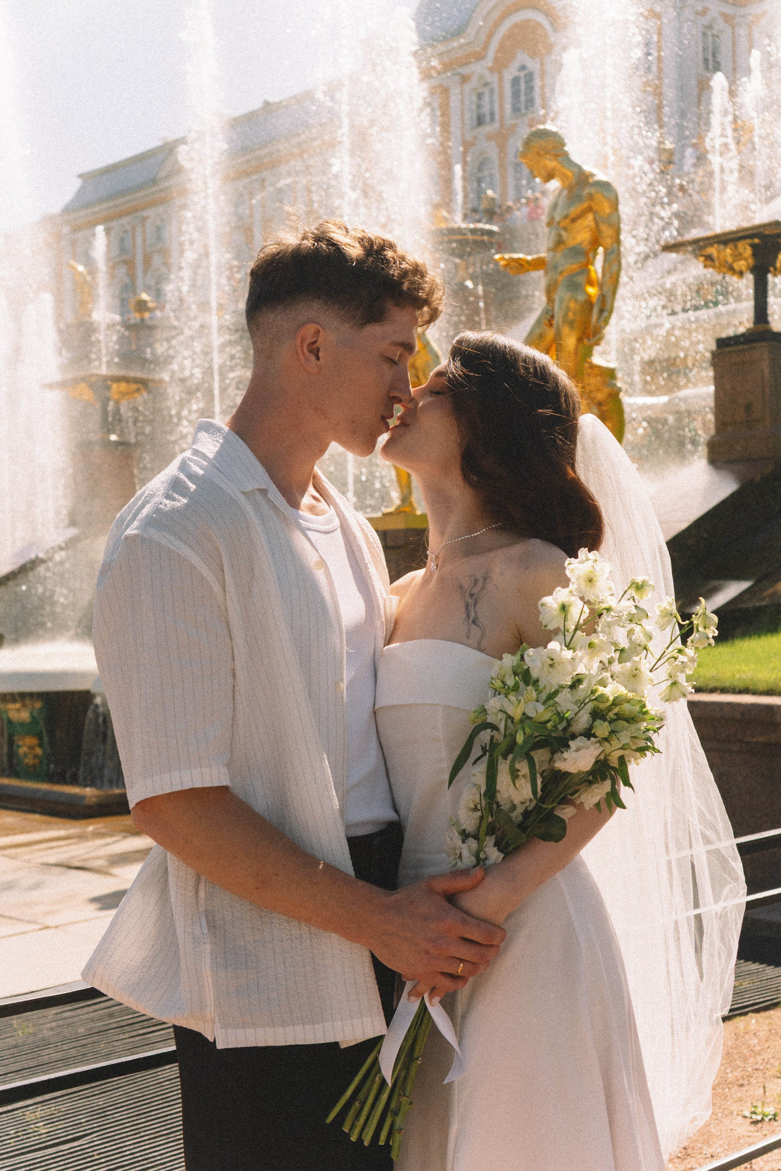 СВАДЕБНАЯ СЬЕМКА В ПЕТЕРГОФЕ И СЬЕМКА РЕПОРТАЖА В ЗАГСЕ ПЕТЕРГОФА. Профессиональный фотограф, Санкт-Петербург — Виктория Богомолова