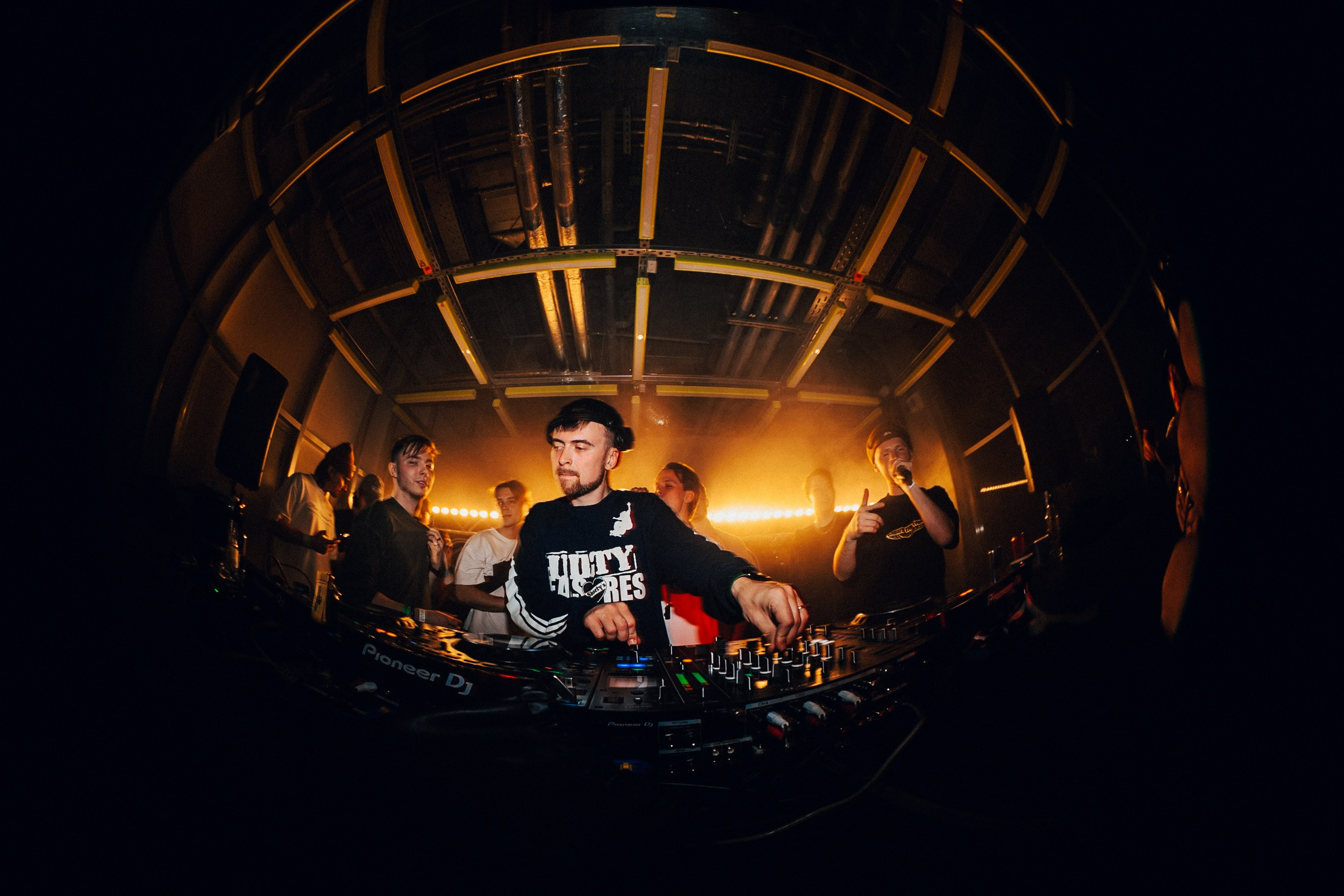 Ночная смена. Главная