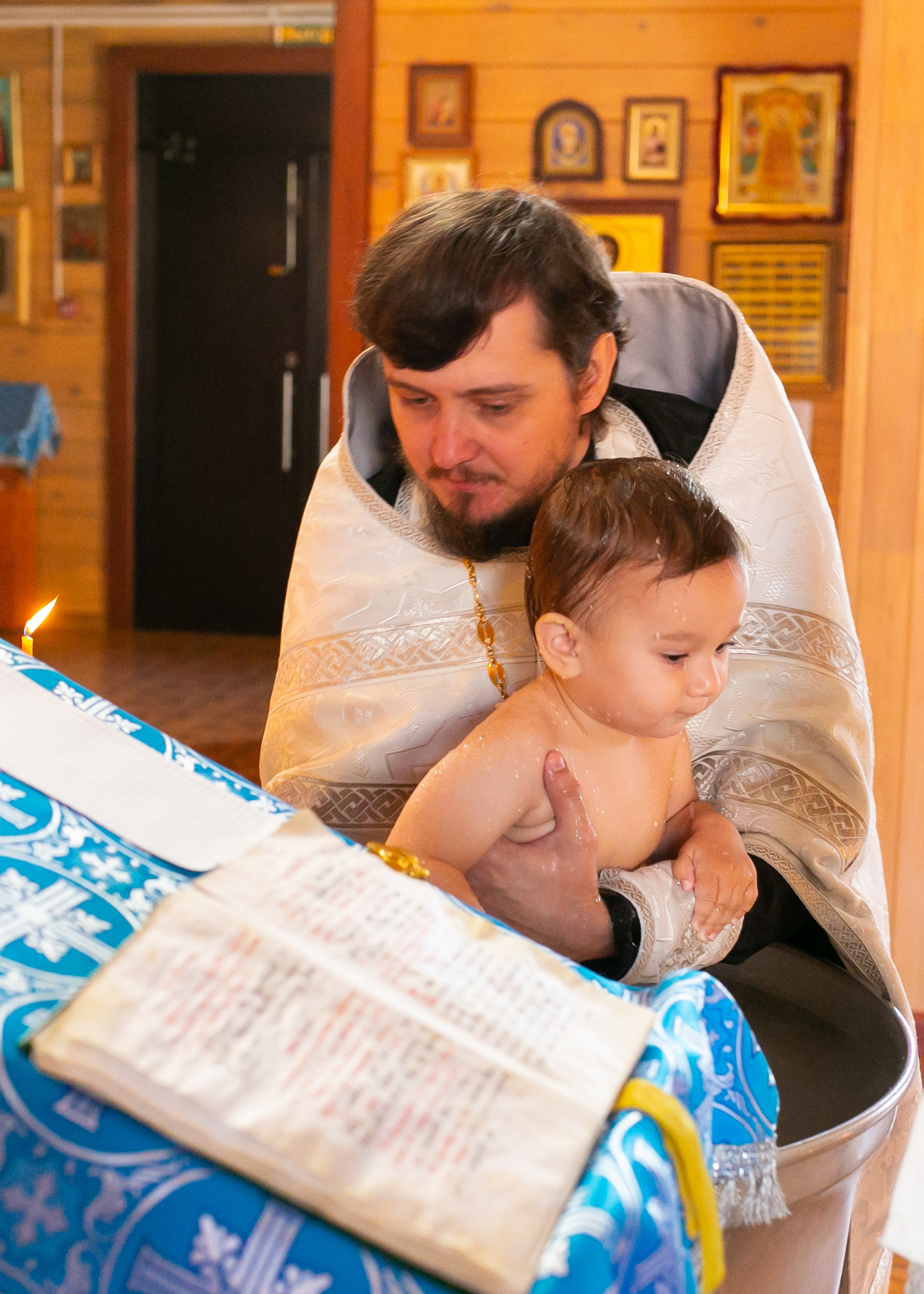 Крещение. Фотограф новорожденных и семейный фотограф НСО г. Бердск Марина Львова