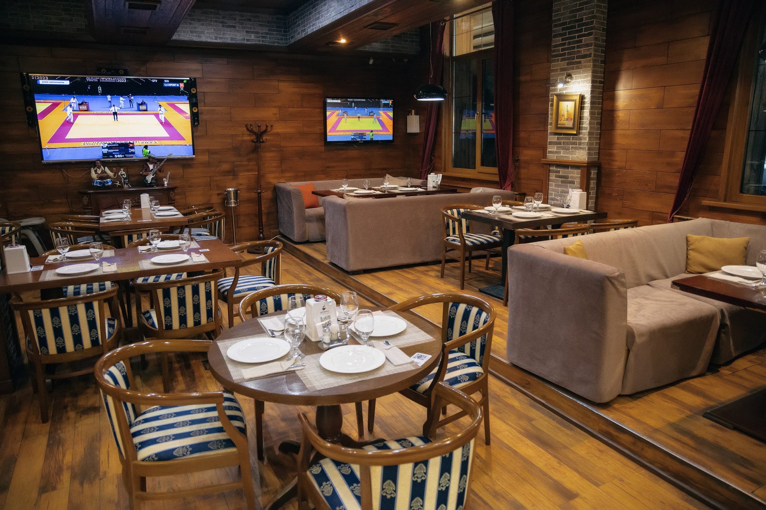 Пример два. Семейный и Свадебный фотограф в Астане Александр Астапов