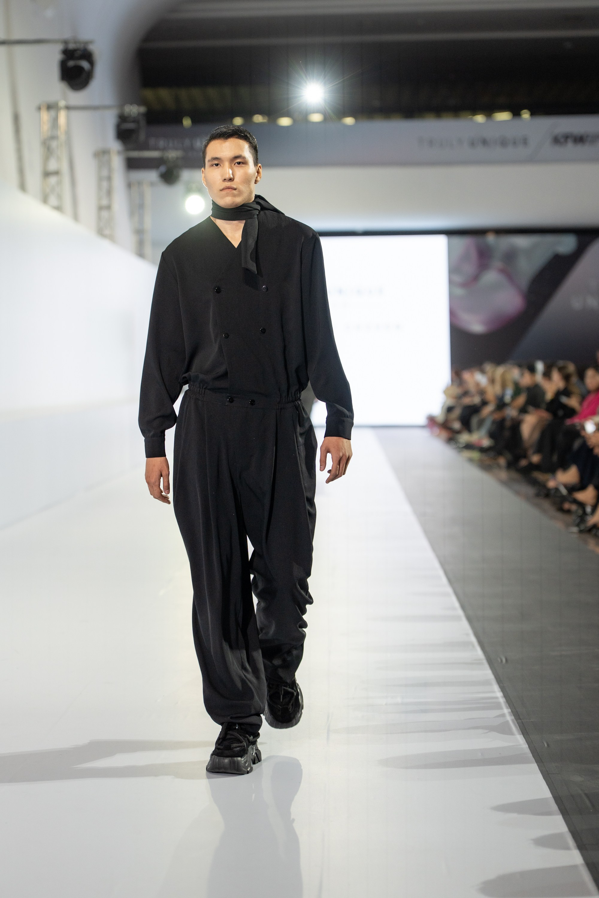 Truly Unique by Alexey ChZhen. Сайт Алматинского НЮ АРТ, будуар и фэшн фотографа Дениса Карпенко