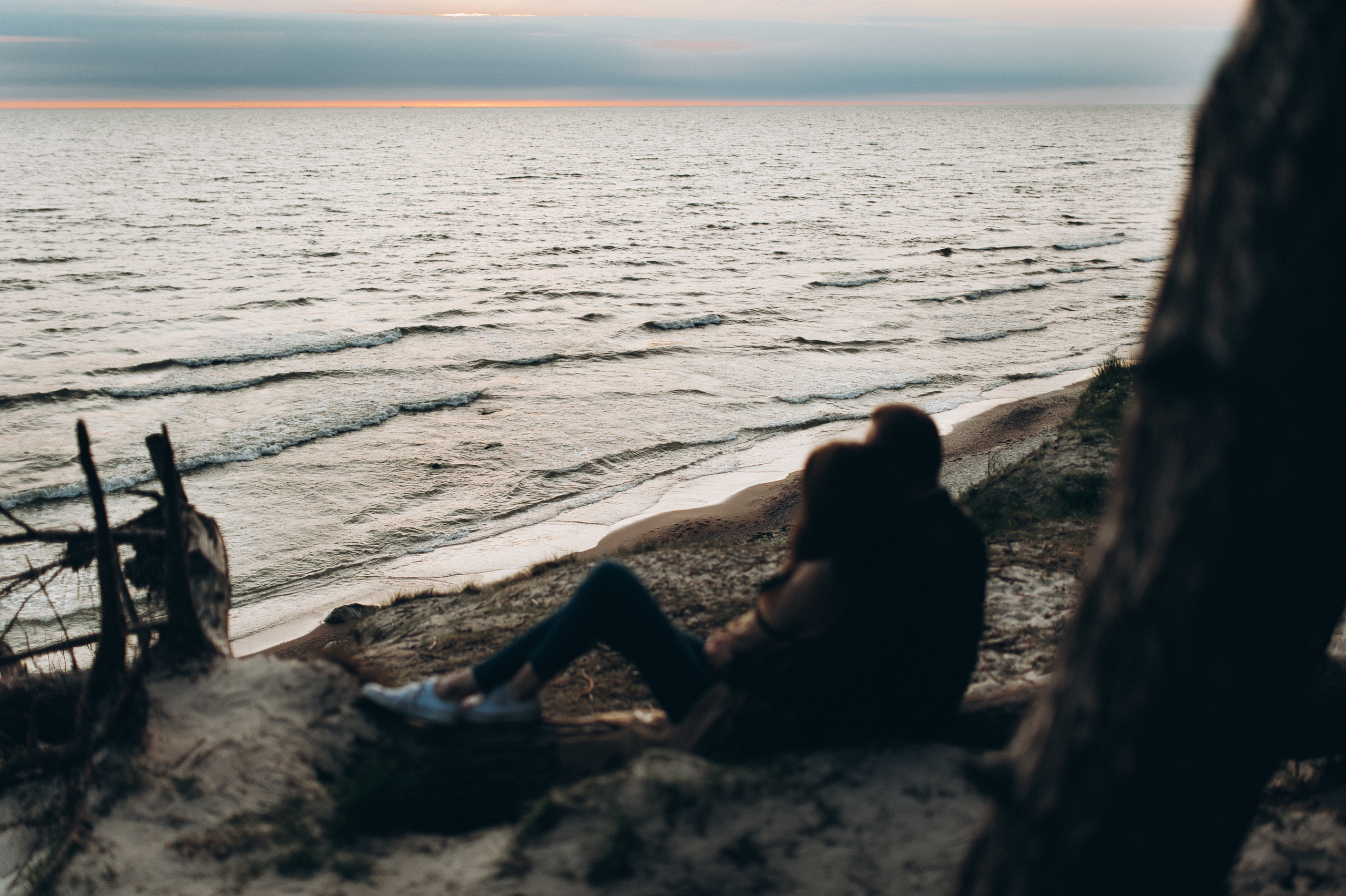 Фотограф Клайпеда, лавстори, lovestory, парные  фотосессии, фотограф Минск, Клайпеда,
фотограф европа, Море, Olando Kepure, Шапка Голанца, Обрыв, Литва