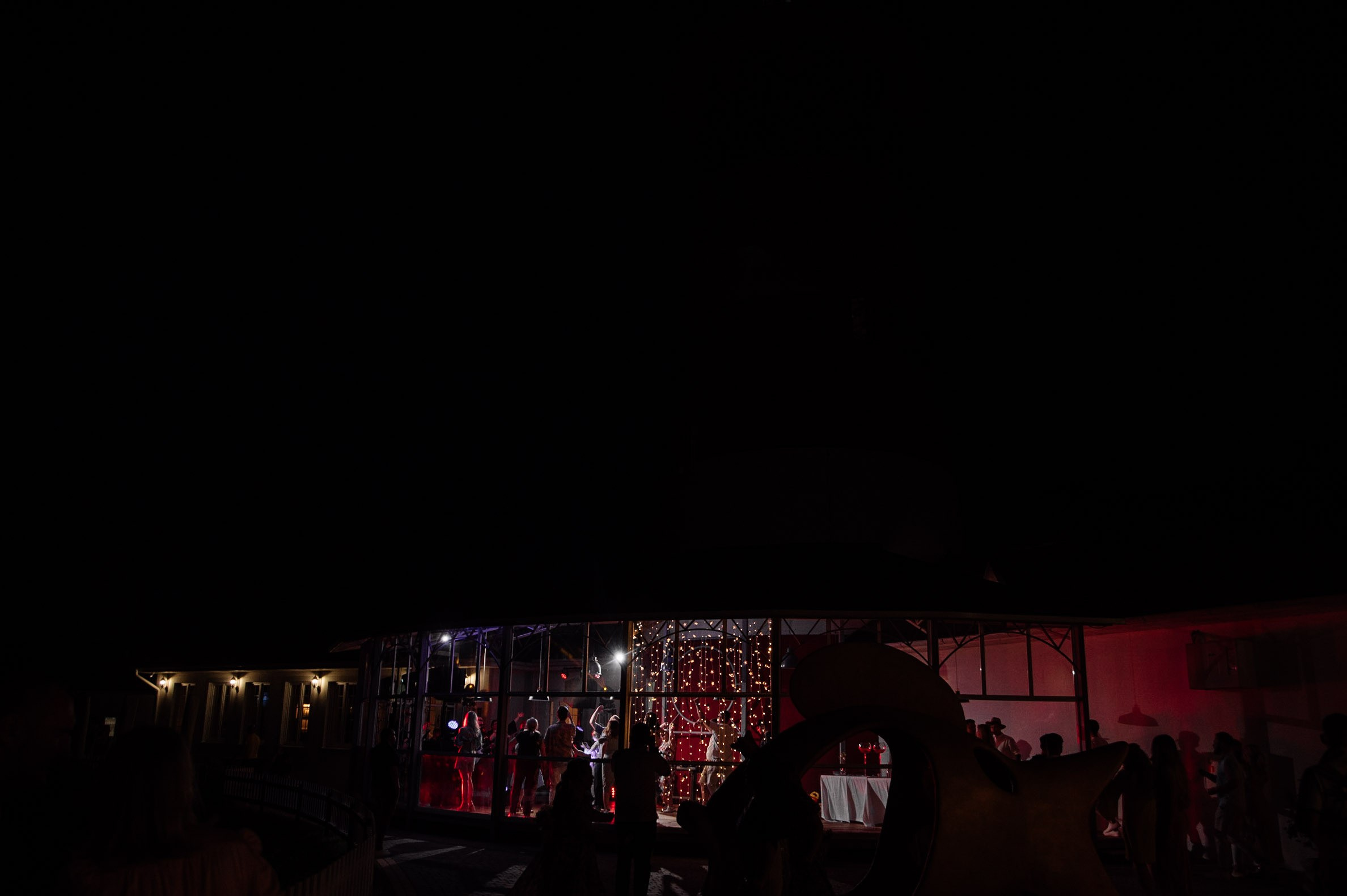 RED. Wedding photographer in Europe