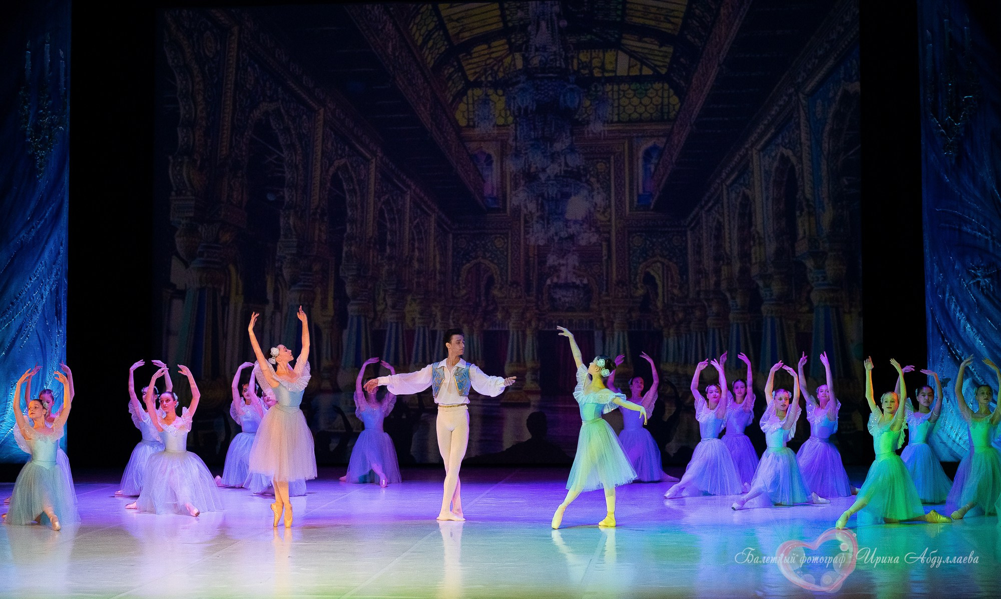 Хореографический колледж ЛЕДЯХ «Наставники»