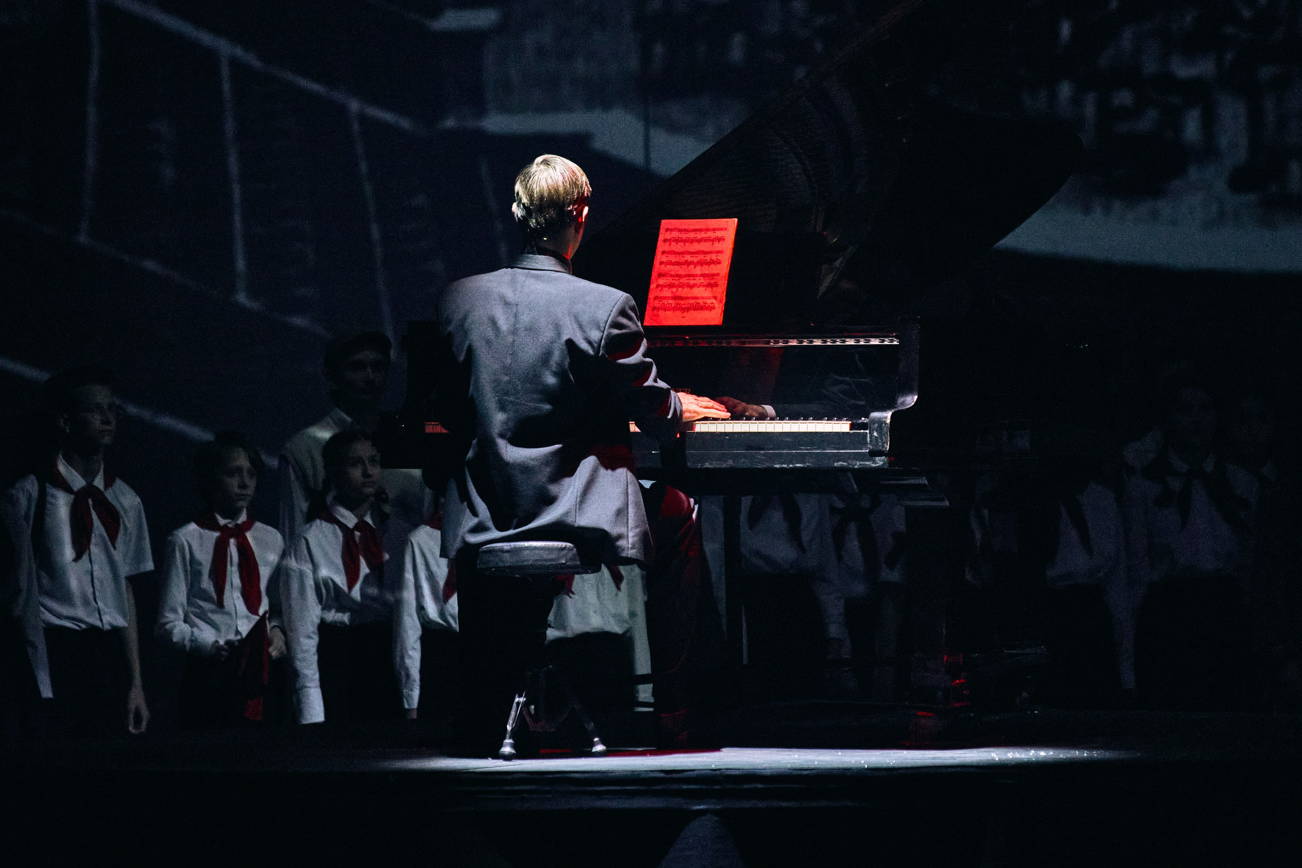 Летят журавли. Фотограф Юлия Маринина