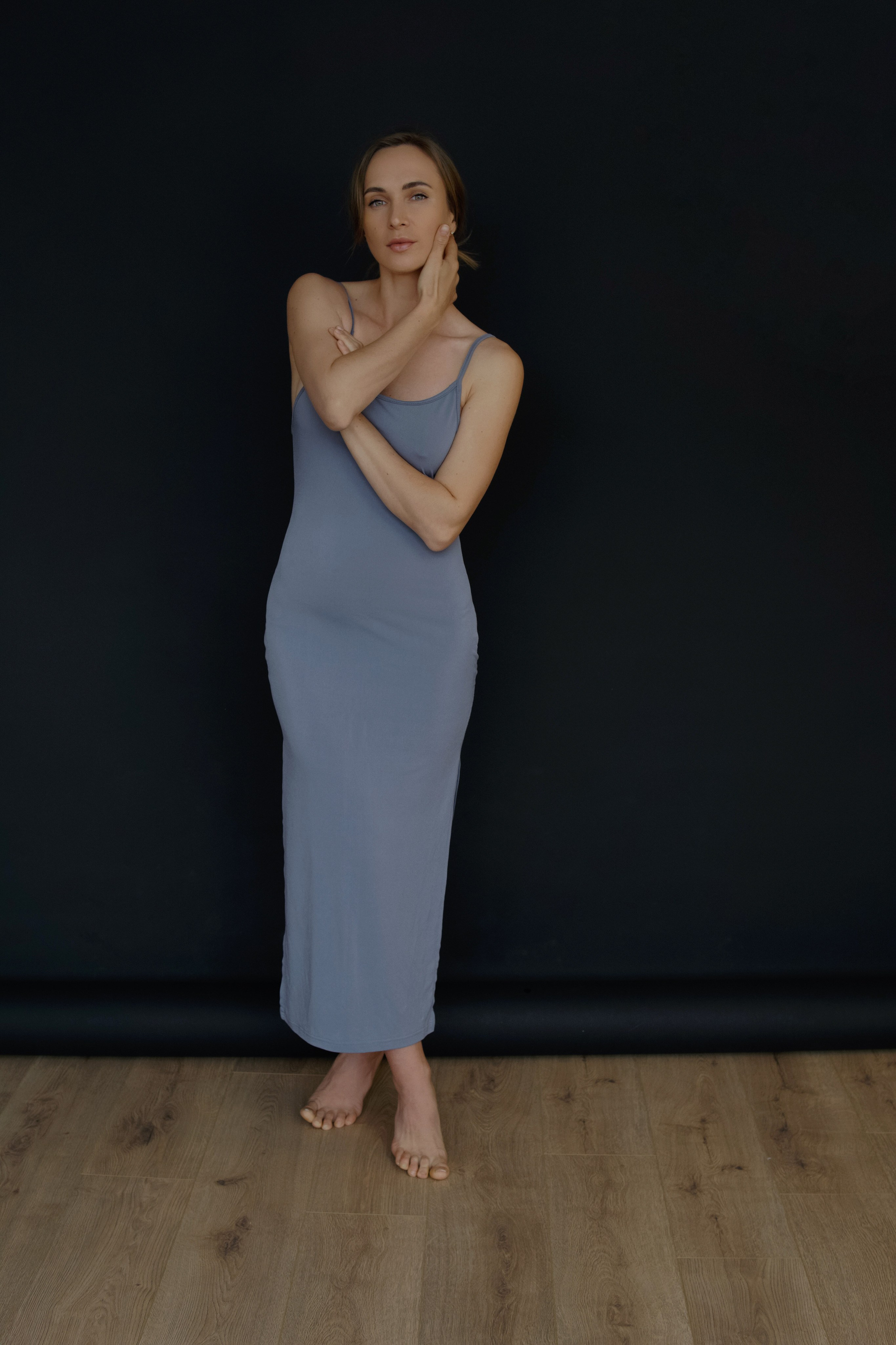 Аня, съемка с цветами. Фотограф в Минске Света Григорьева