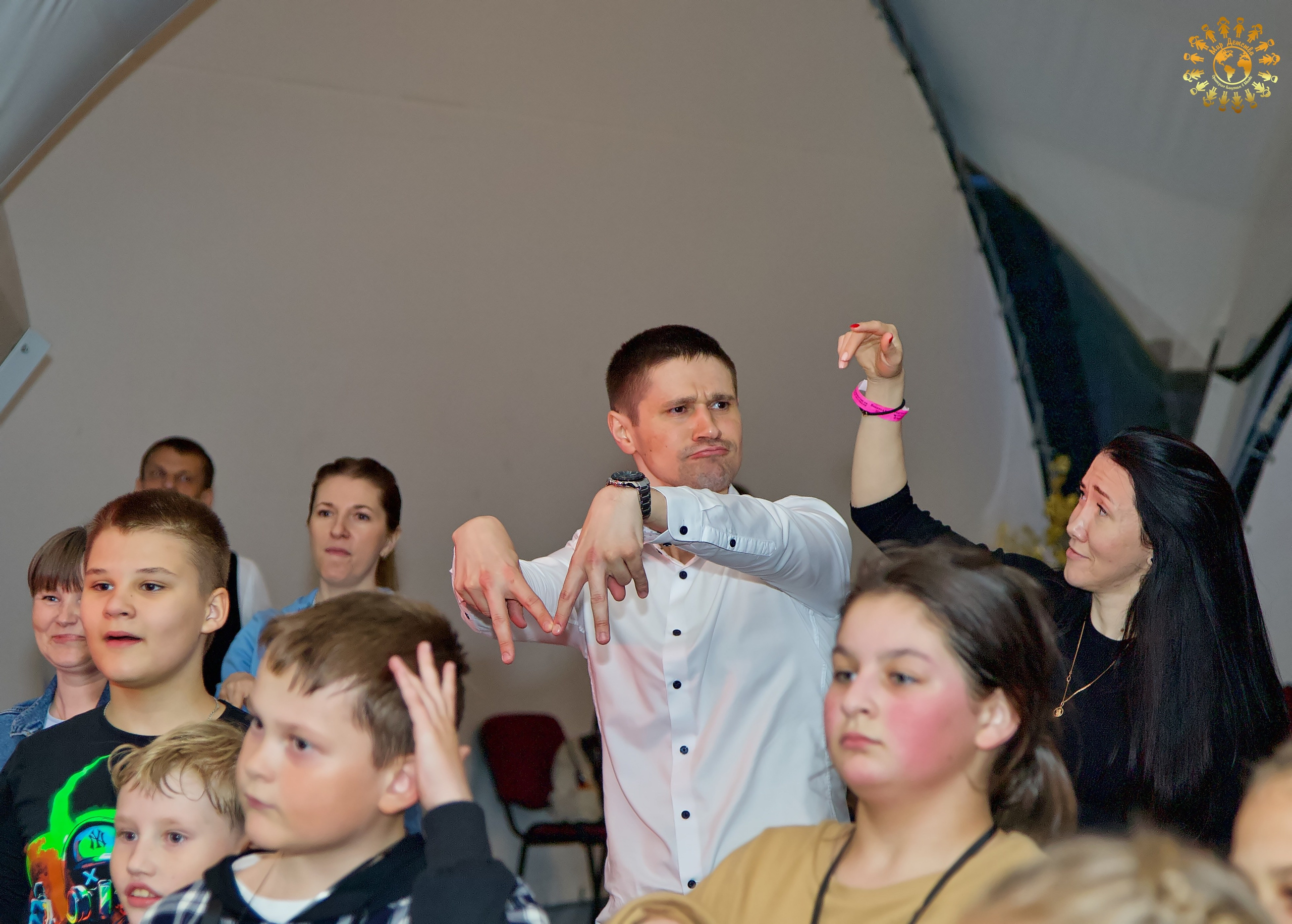 Выпускной 2023 (Школа 1195, 4-й класс). Репортажная съемка в Москве и области. Анималистика