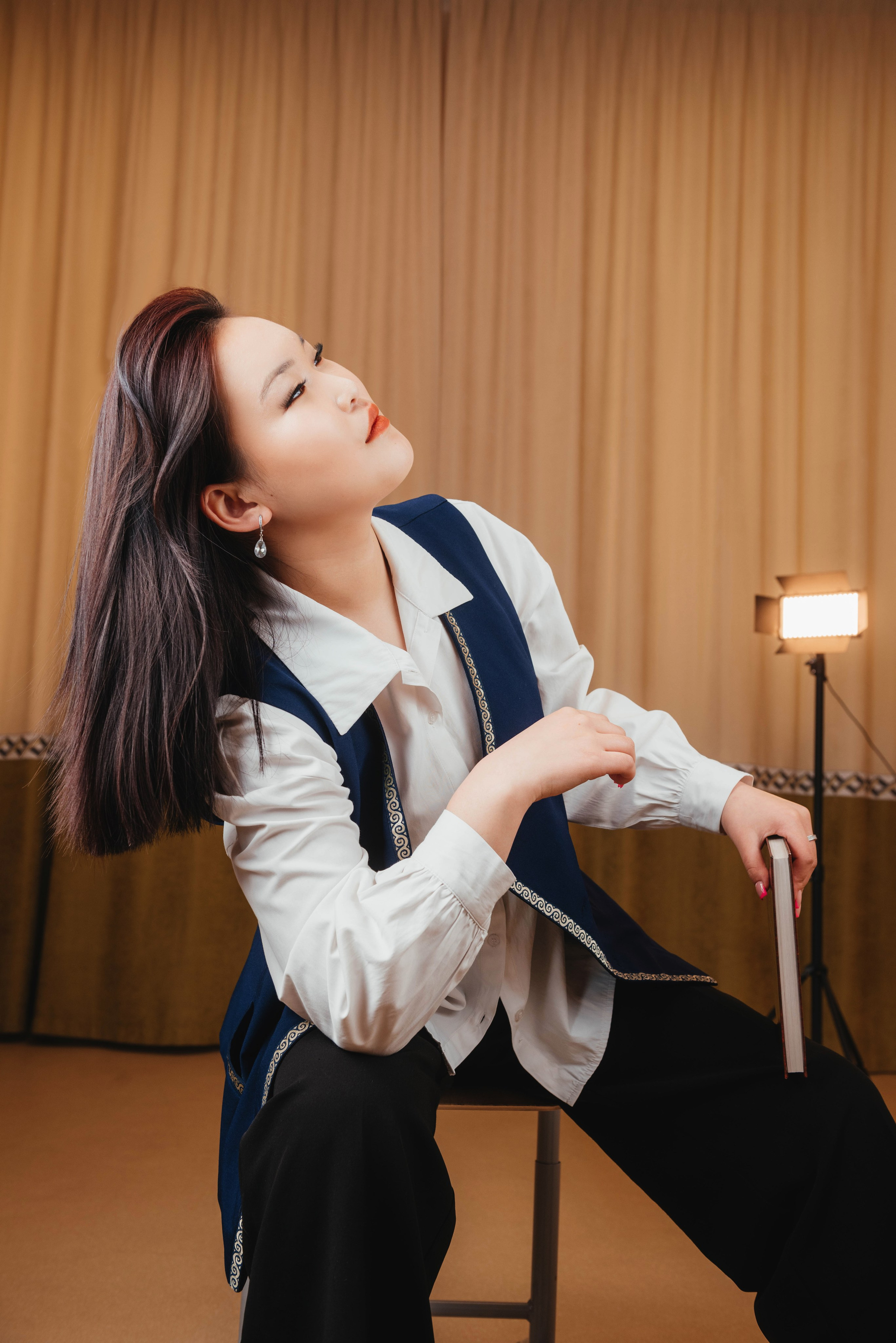 Выпускной фотоальбом для средней школы. Фотограф Эллина Дар г. Улан-Удэ