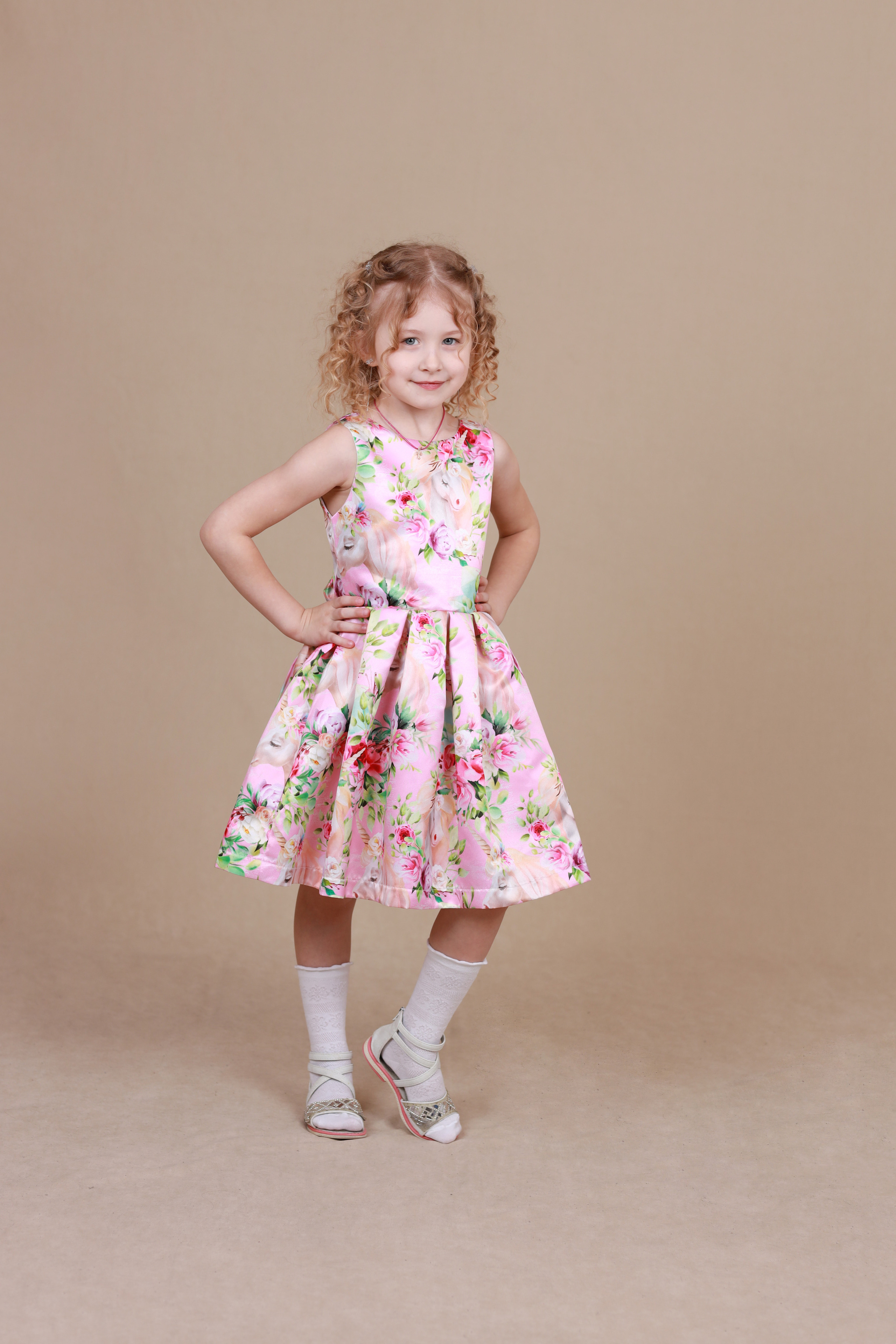 Выпускные альбомы для детского сада печать на заказ. Выпускные альбомы в Тюмени для школ, садов, вузов спортивных секций