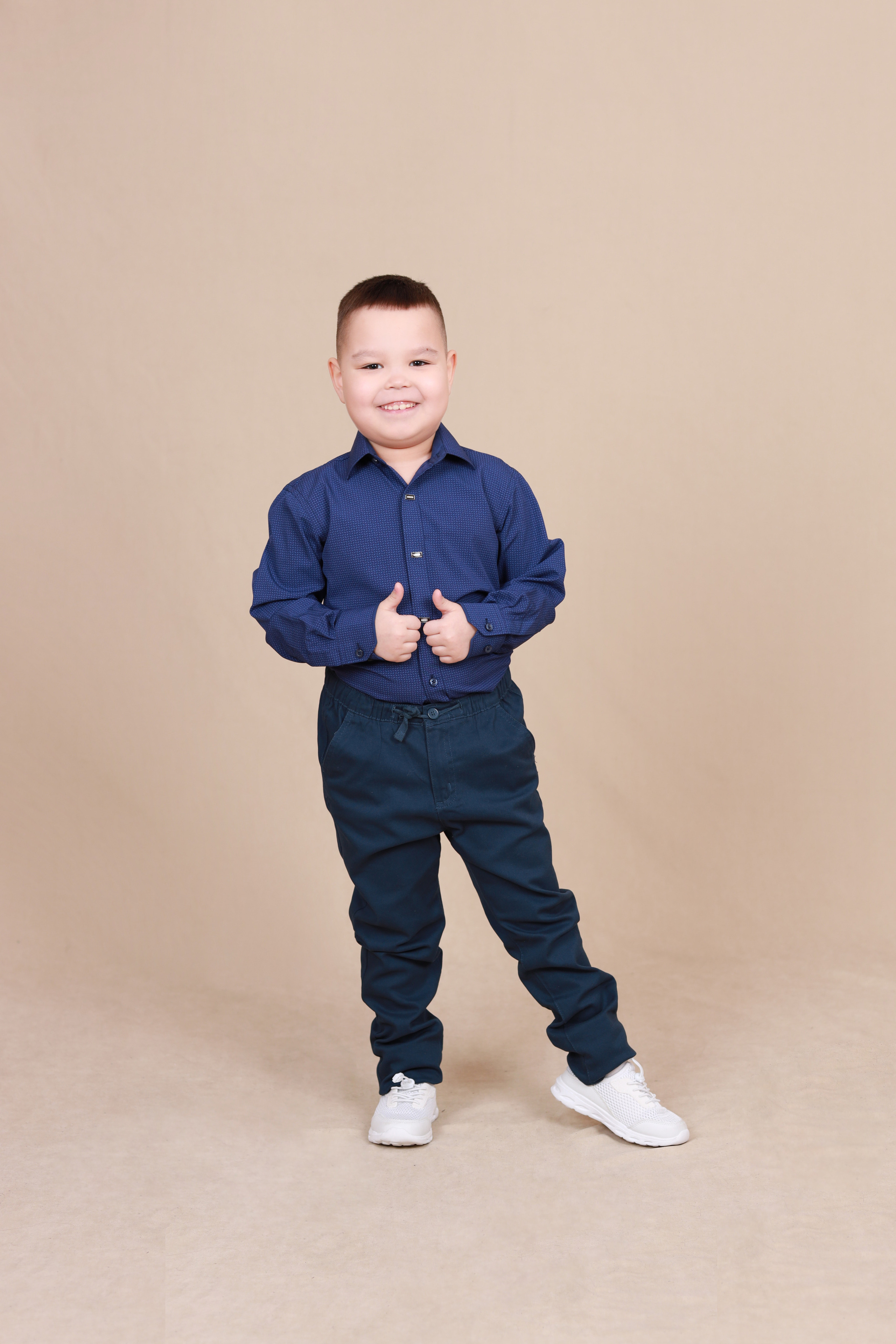 Выпускные альбомы для детского сада печать на заказ. Выпускные альбомы в Тюмени для школ, садов, вузов спортивных секций