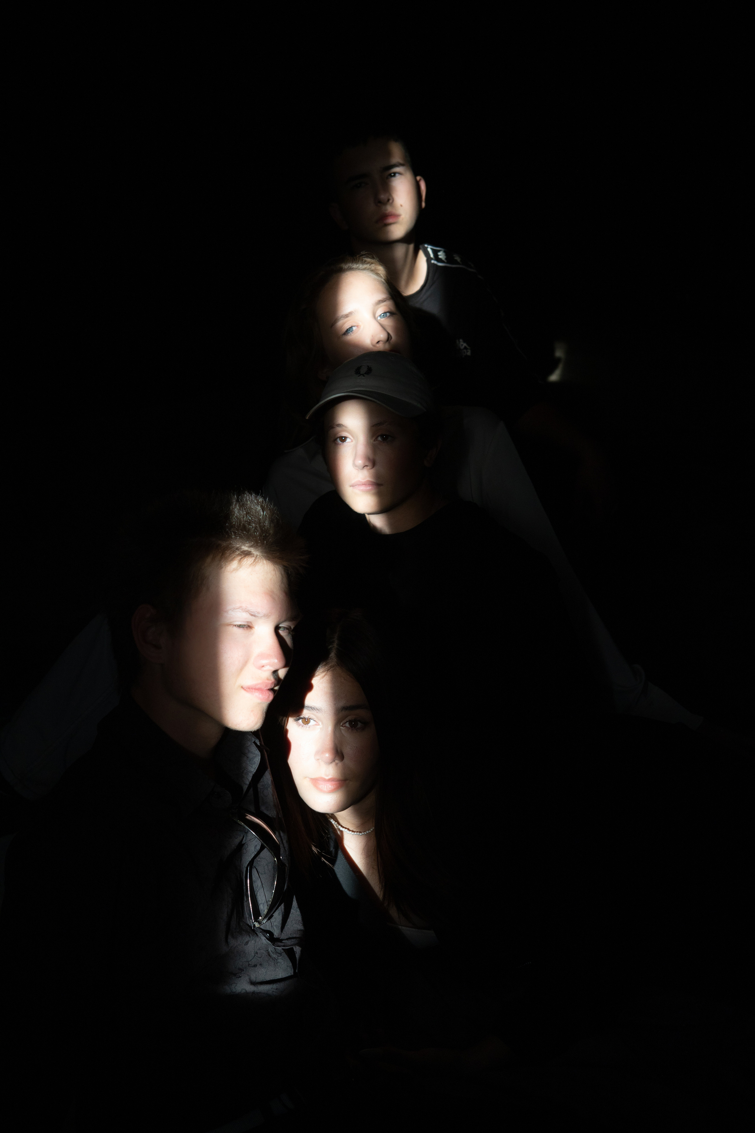 Заказать выпускной школьный альбом Тюмень. Выпускные альбомы в Тюмени для школ, садов, вузов спортивных секций