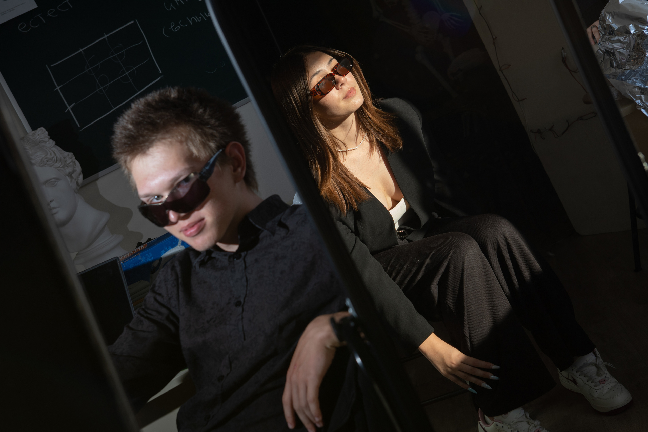 Заказать выпускной школьный альбом Тюмень. Выпускные альбомы в Тюмени для школ, садов, вузов спортивных секций