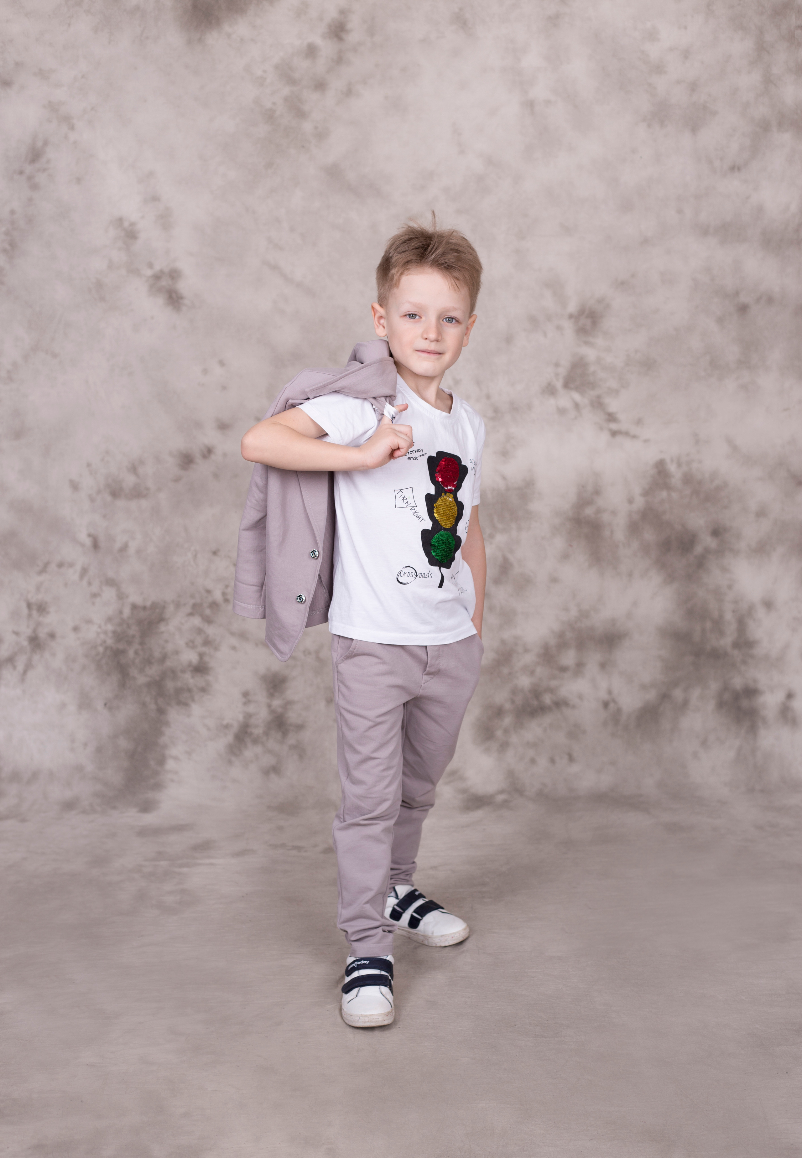 Выпускные альбомы для детского сада печать на заказ. Выпускные альбомы в Тюмени для школ, садов, вузов спортивных секций