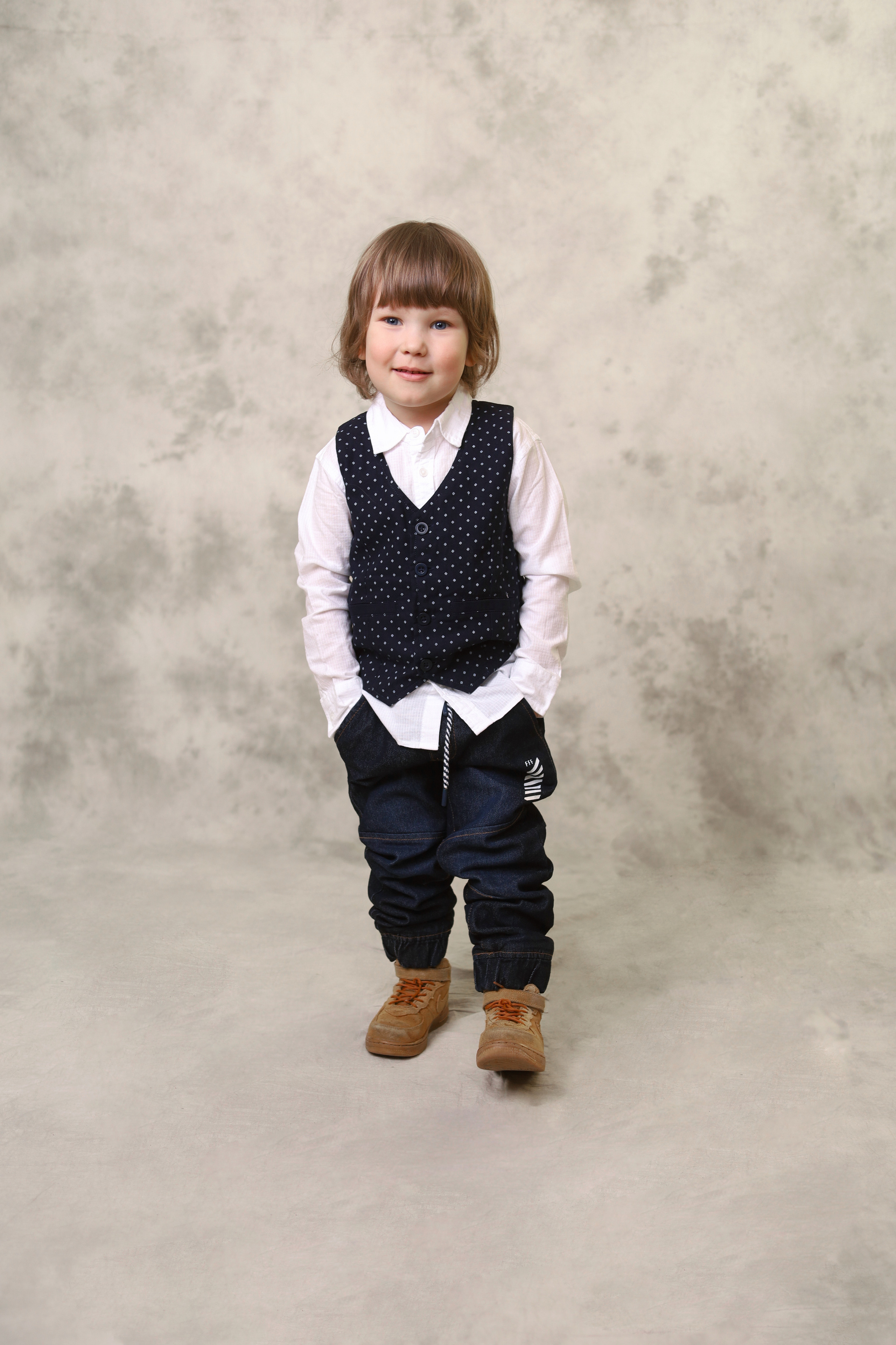 Выпускные альбомы для детского сада печать на заказ. Выпускные альбомы в Тюмени для школ, садов, вузов спортивных секций