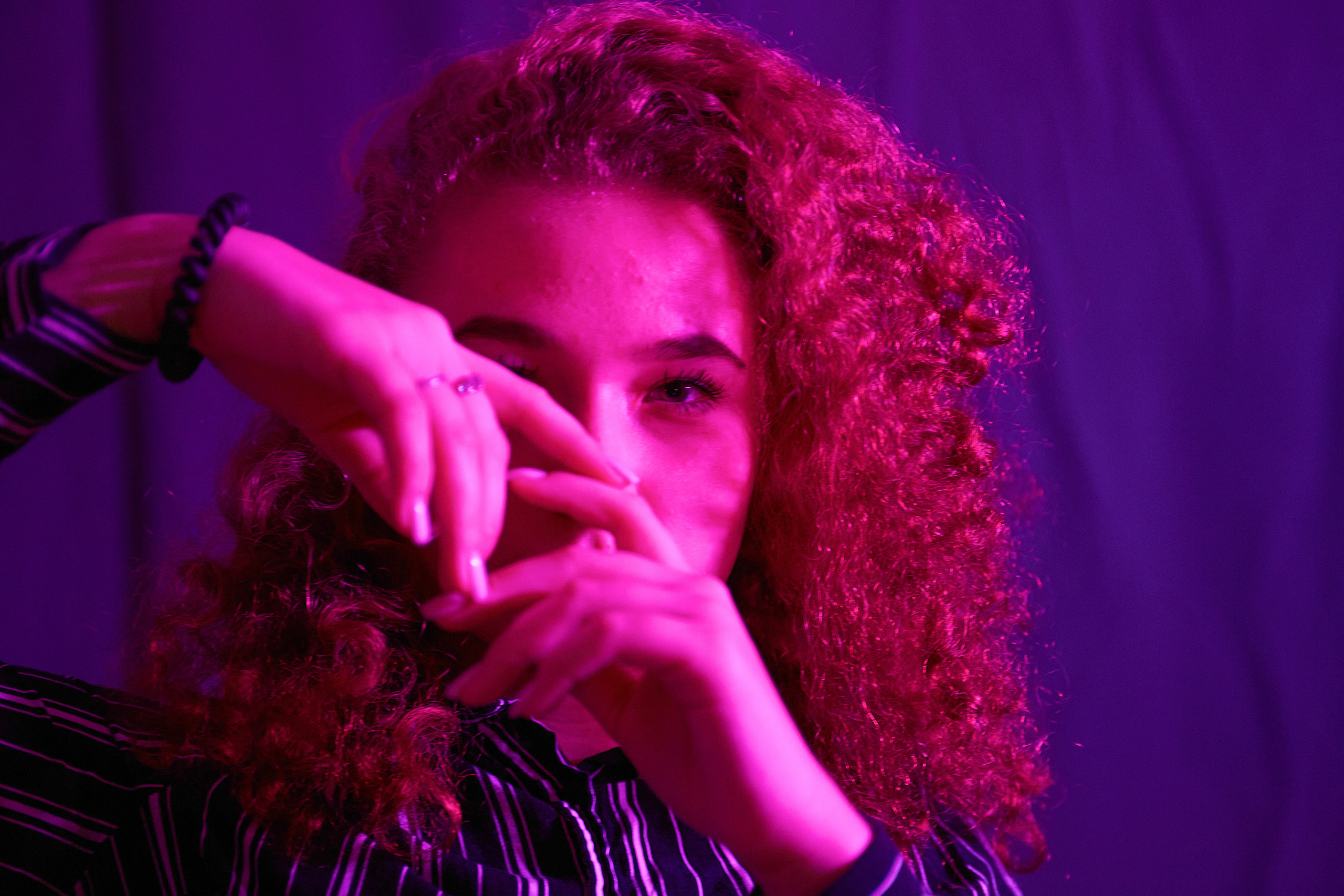 Заказать выпускной школьный альбом Тюмень. Выпускные альбомы в Тюмени для школ, садов, вузов спортивных секций