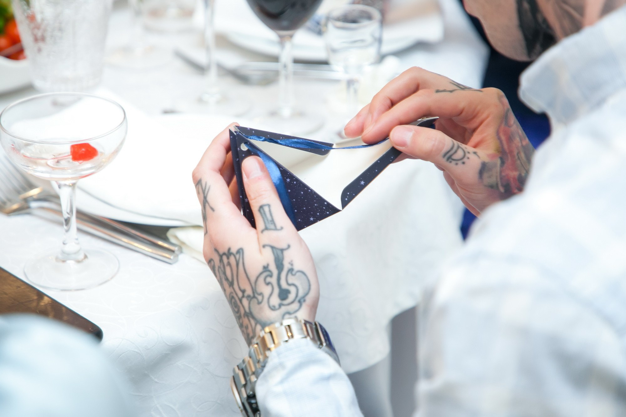 Ты мой космос, свадьба в СПБ. Фотограф крещение венчание в Петербурге! Помогает подобрать храм и посоветовал душевного батюшку в СПб