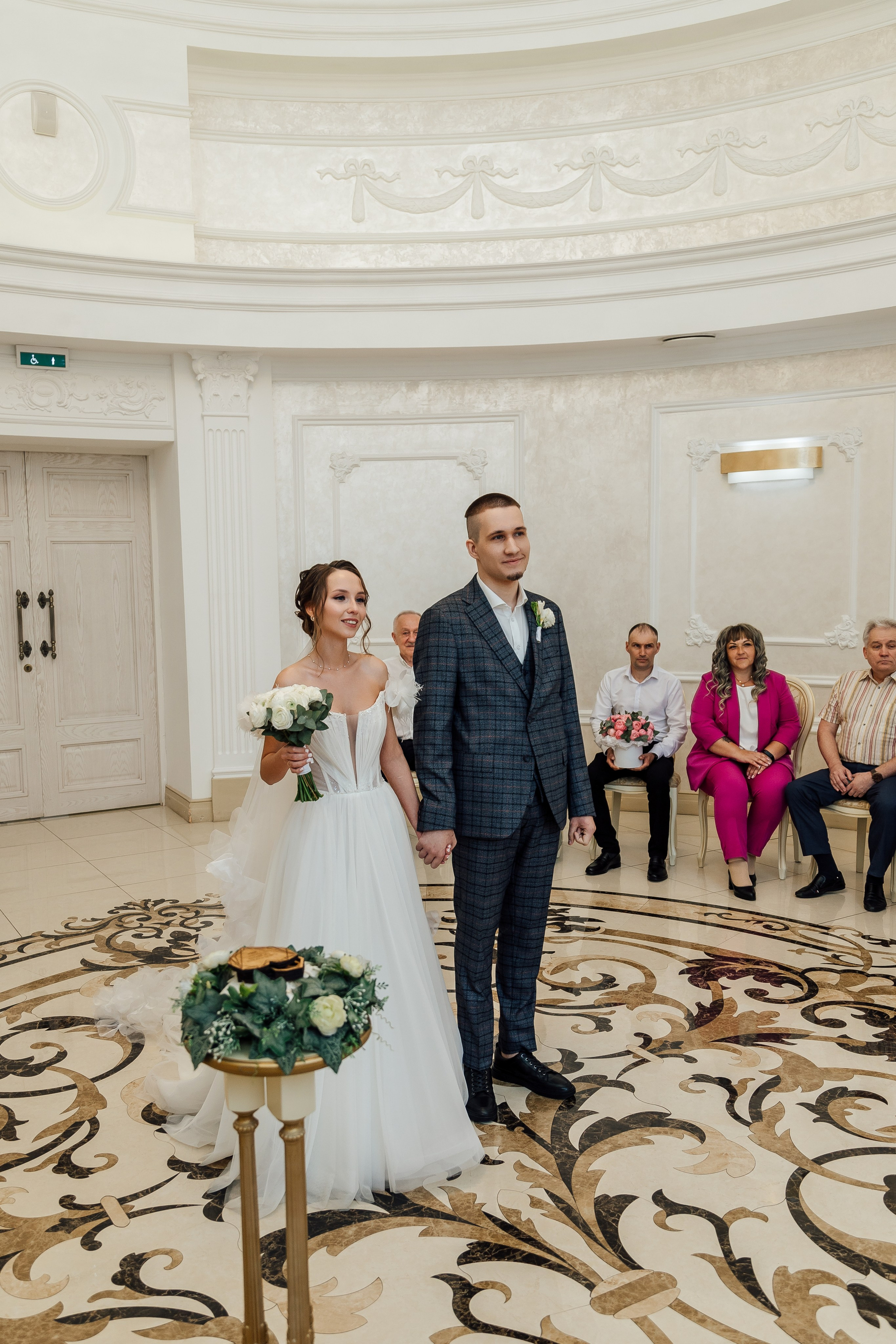 ЗАГС Центральный. Свадебный фотограф Новосибирск