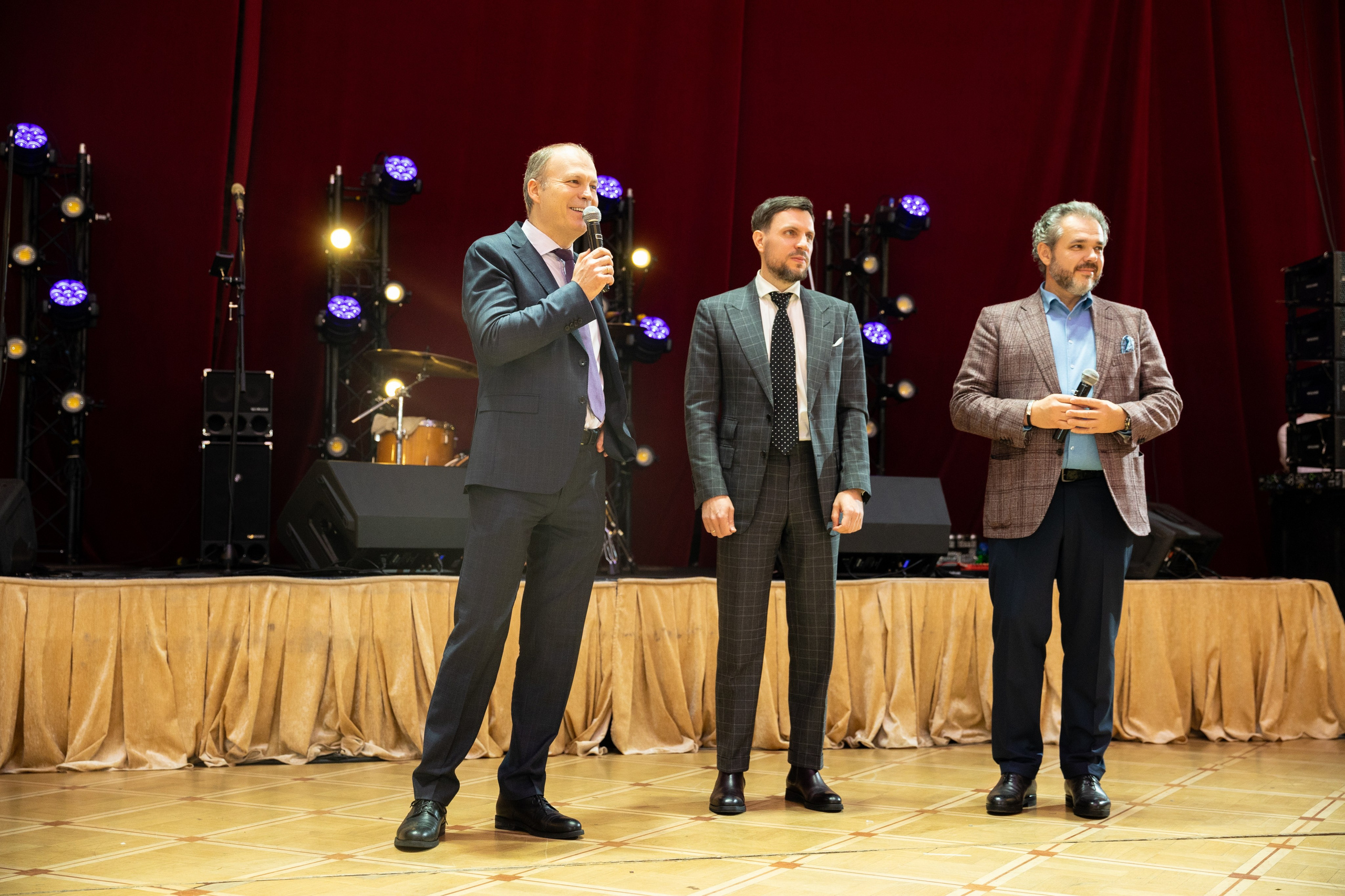 Новогодний корпоратив компании Интратул. Фотограф на корпоратив Спб / Москва