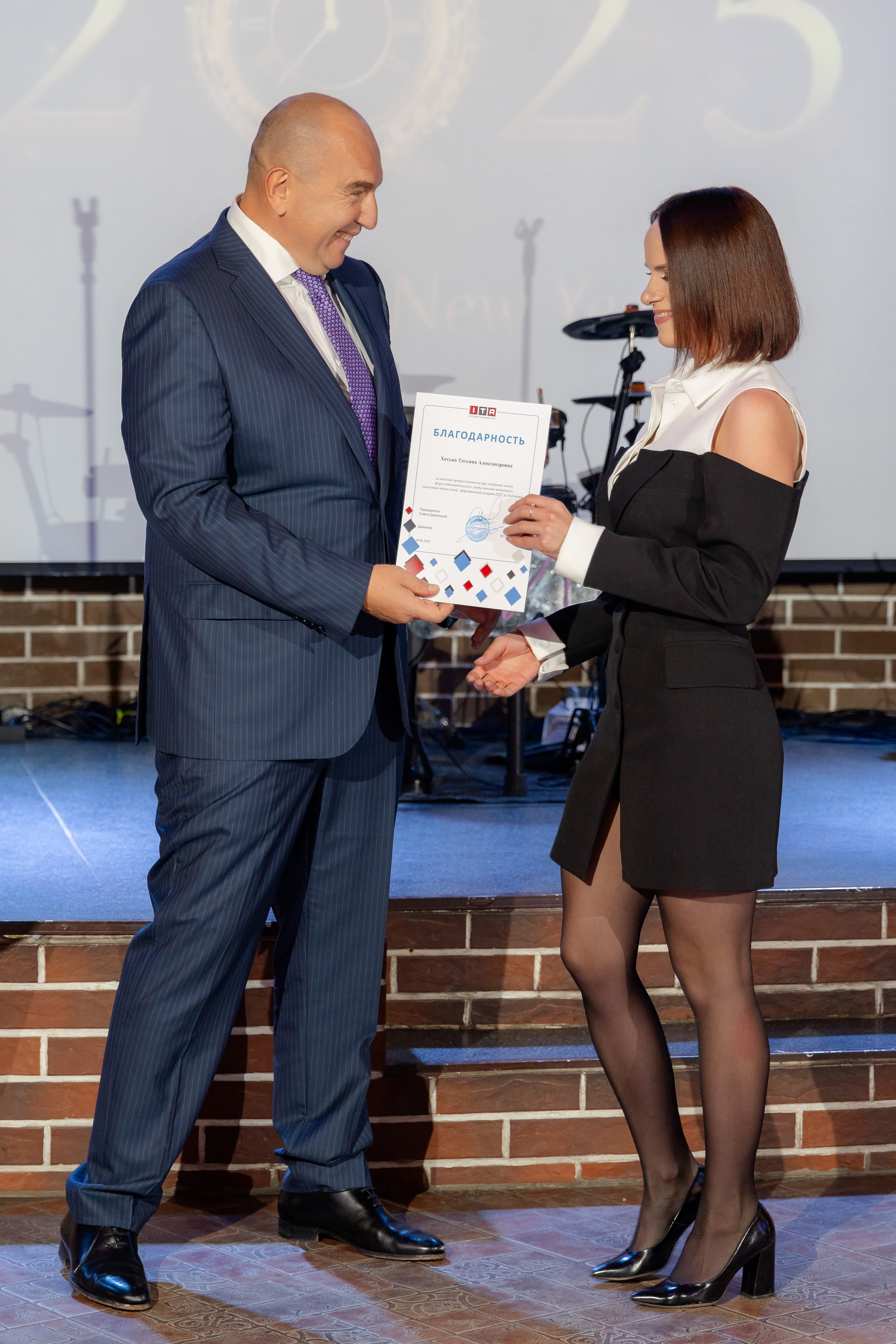 Корпоративная новогодняя съемка для логистической компании ИТА. Свадебный фотограф в Минске/Беларуси Сергей Спиридонов