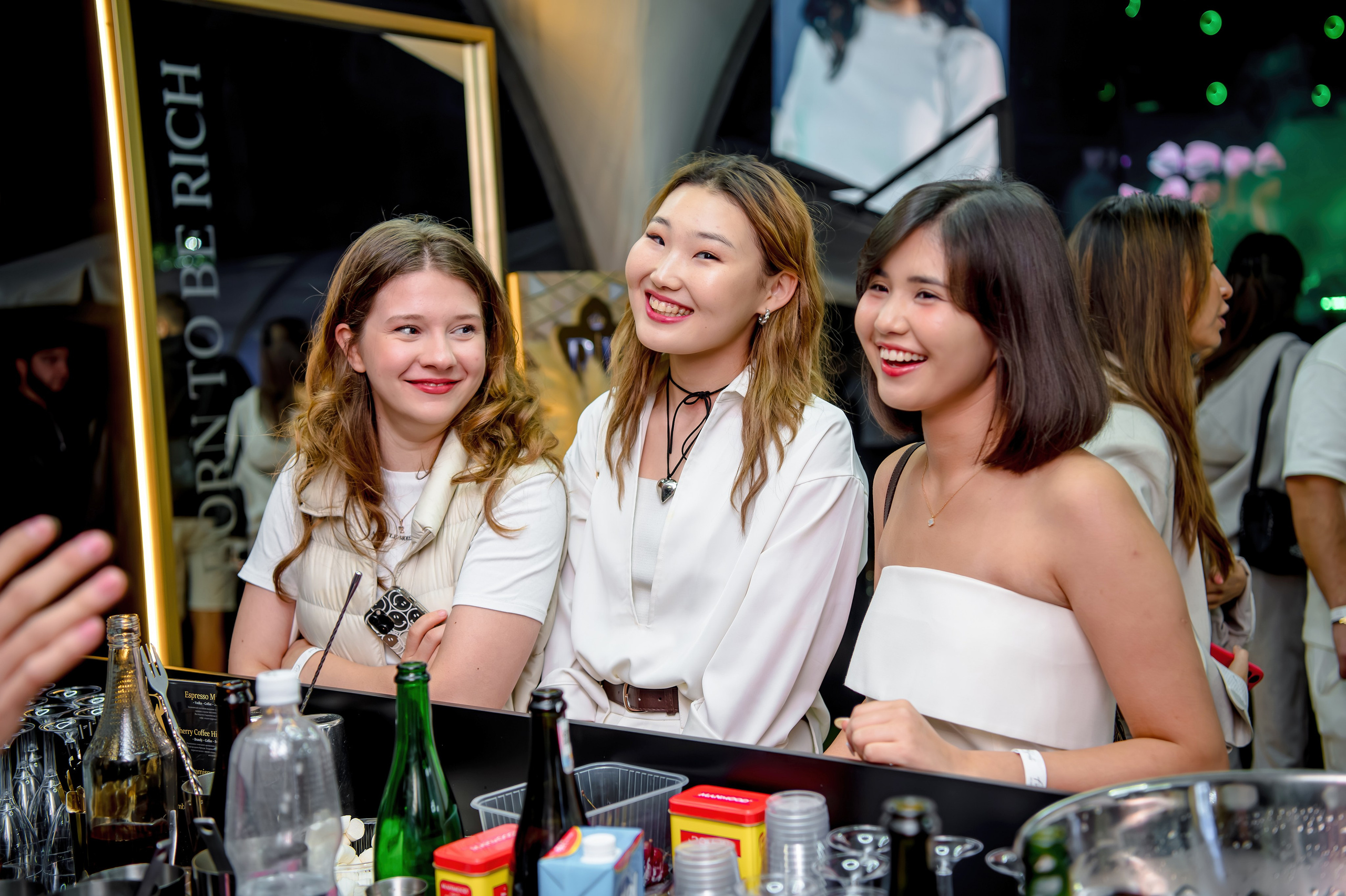 Концерты. Фестивали. Елена Северина фотограф, Алматы: репортаж (спорт, концерты, конференции), предметная и фуд-съёмка, портреты, каталоги, фэшн, ретушь