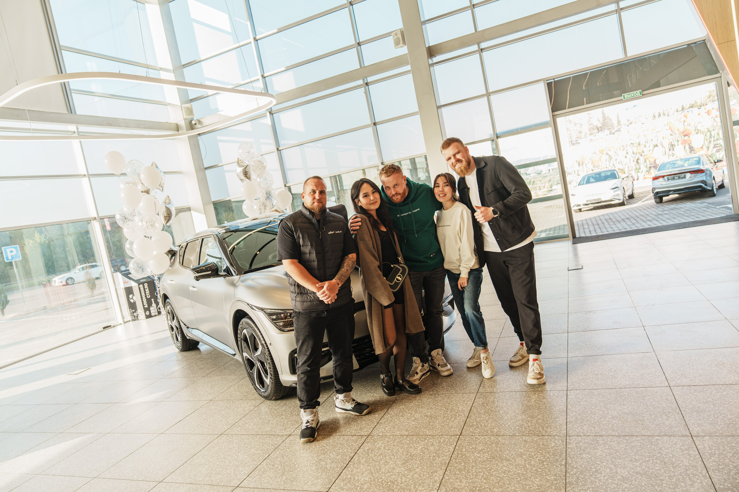 Kia EV6 Вручение Евгений Чебаткову. Фотограф TAULAN_1